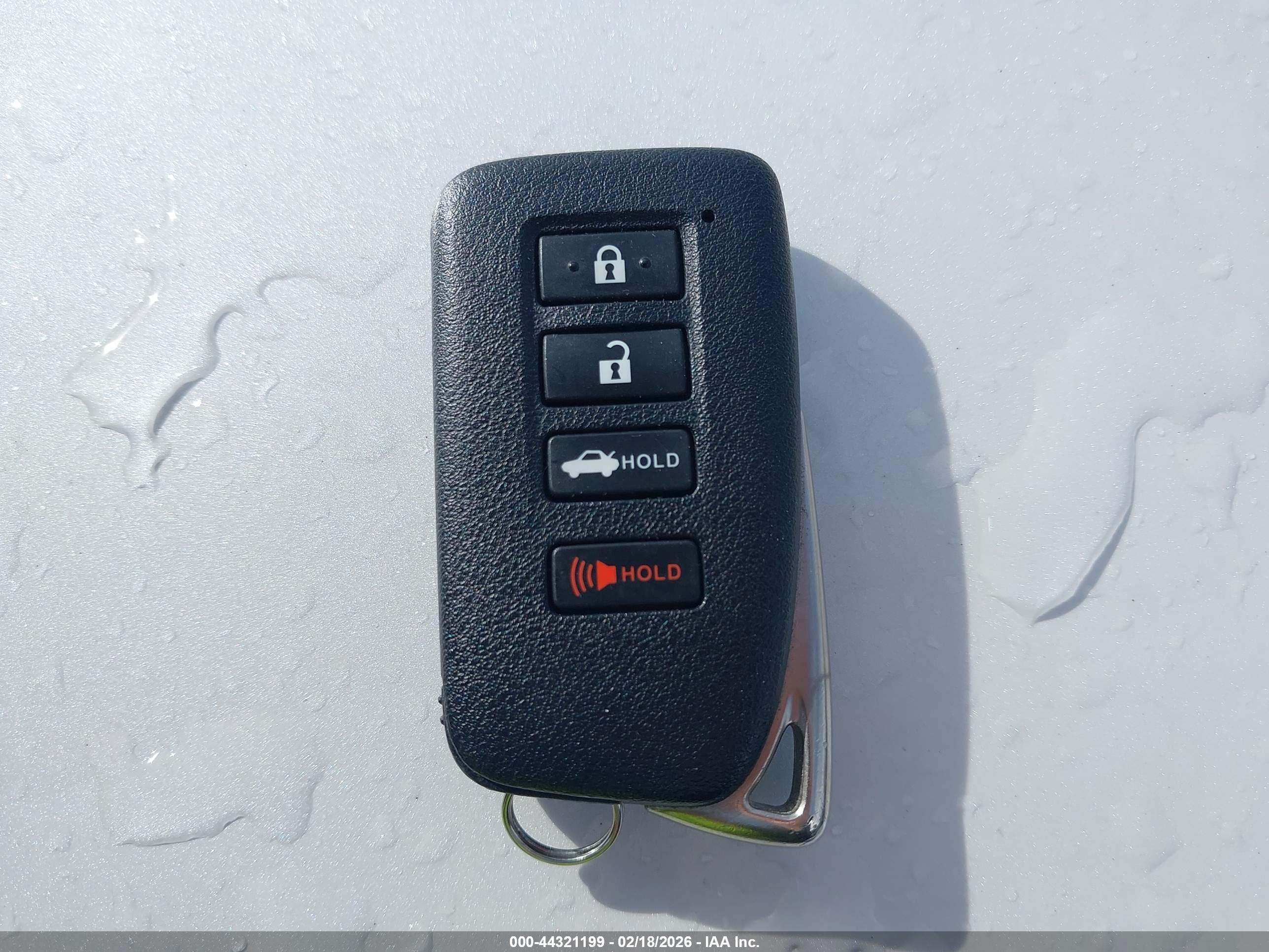 LEXUS IS image 11