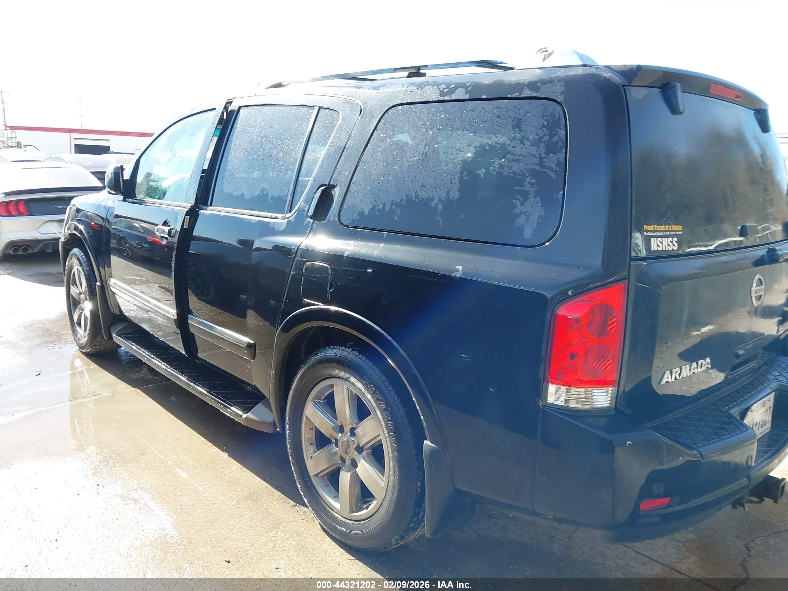 NISSAN ARMADA image 3