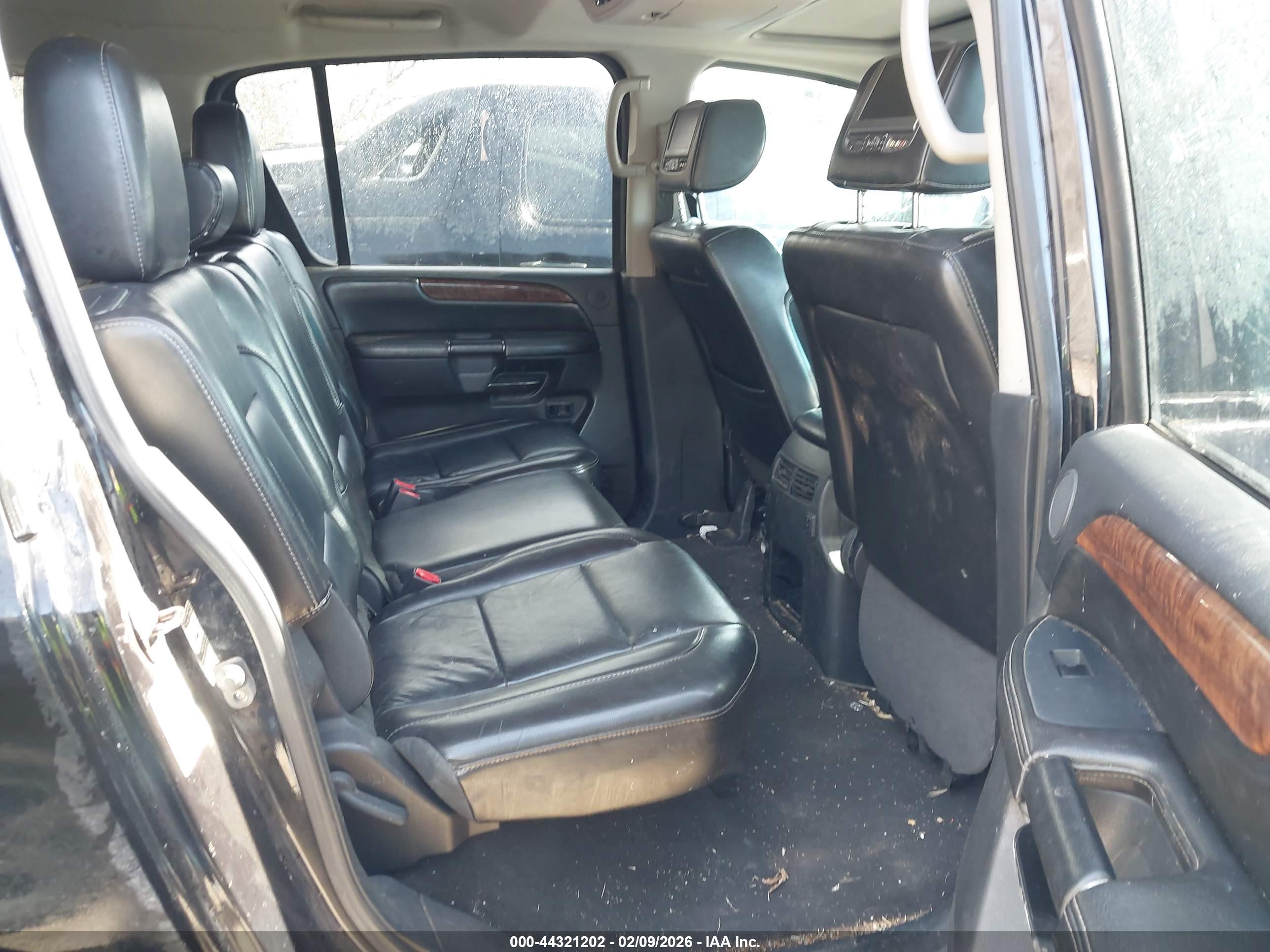 NISSAN ARMADA image 8