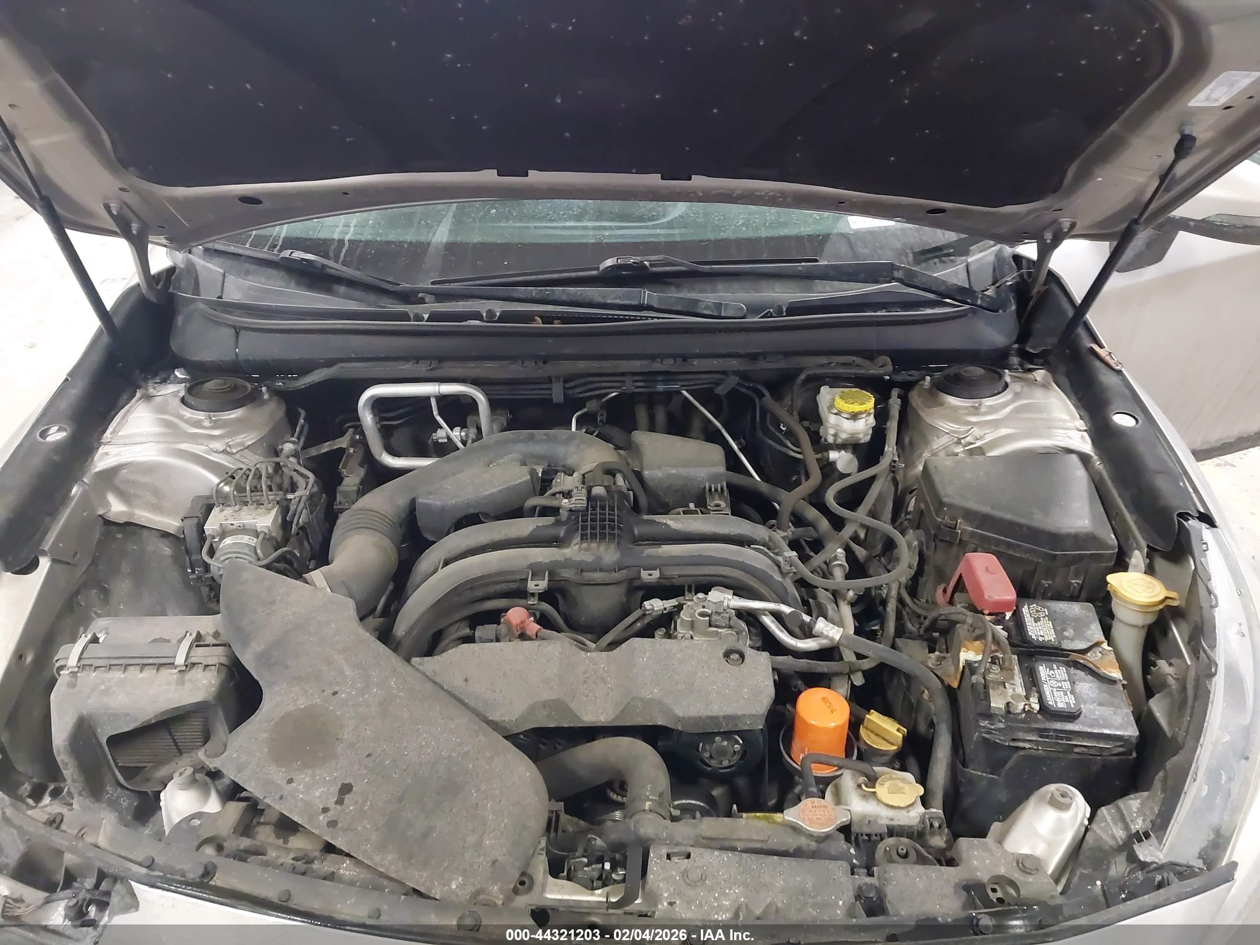 SUBARU OUTBACK image 10