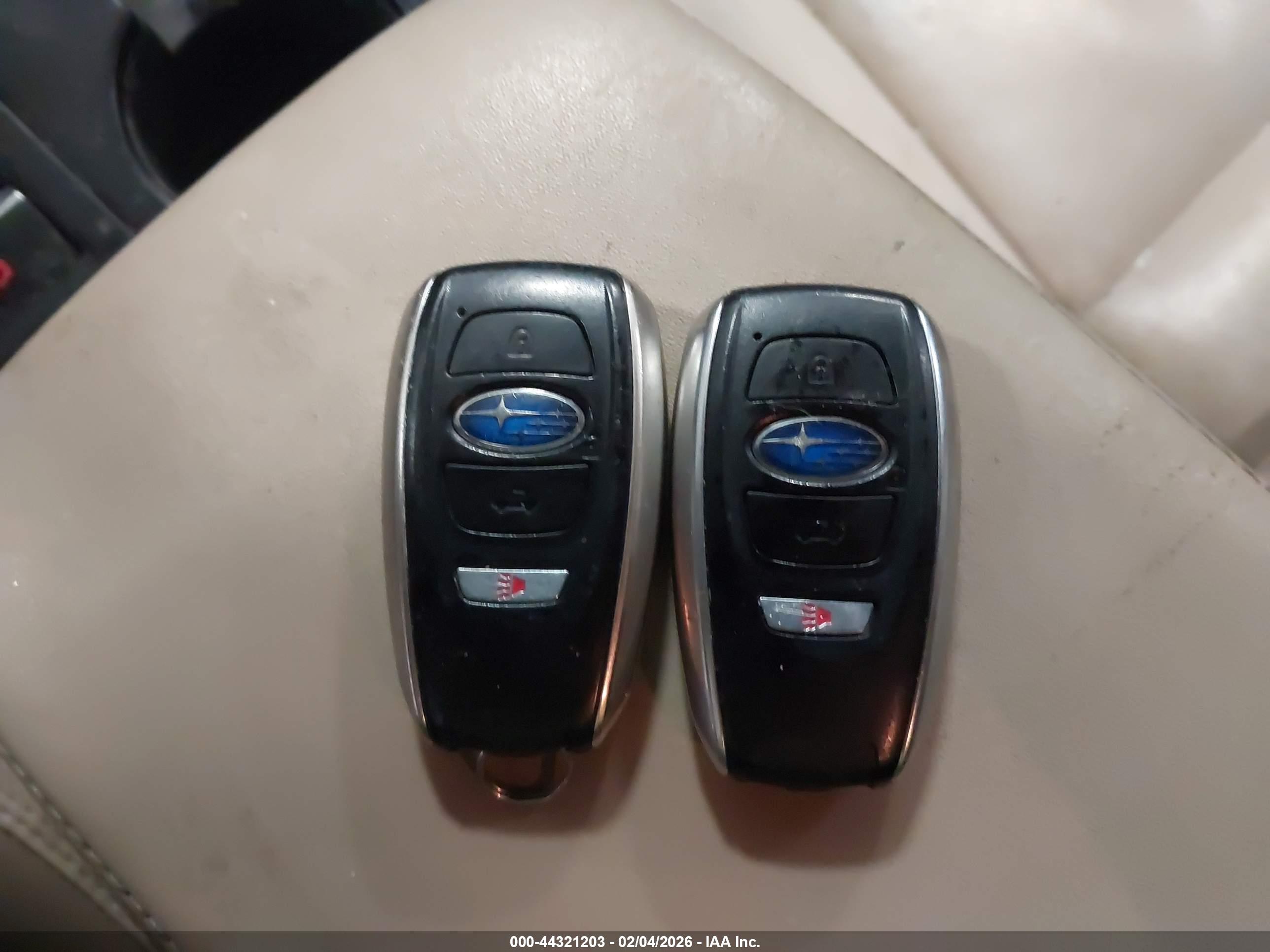 SUBARU OUTBACK image 11
