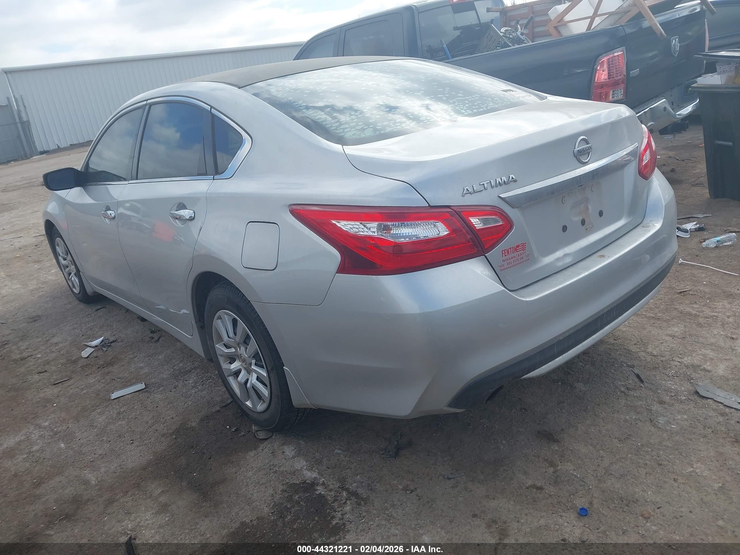 NISSAN ALTIMA image 3