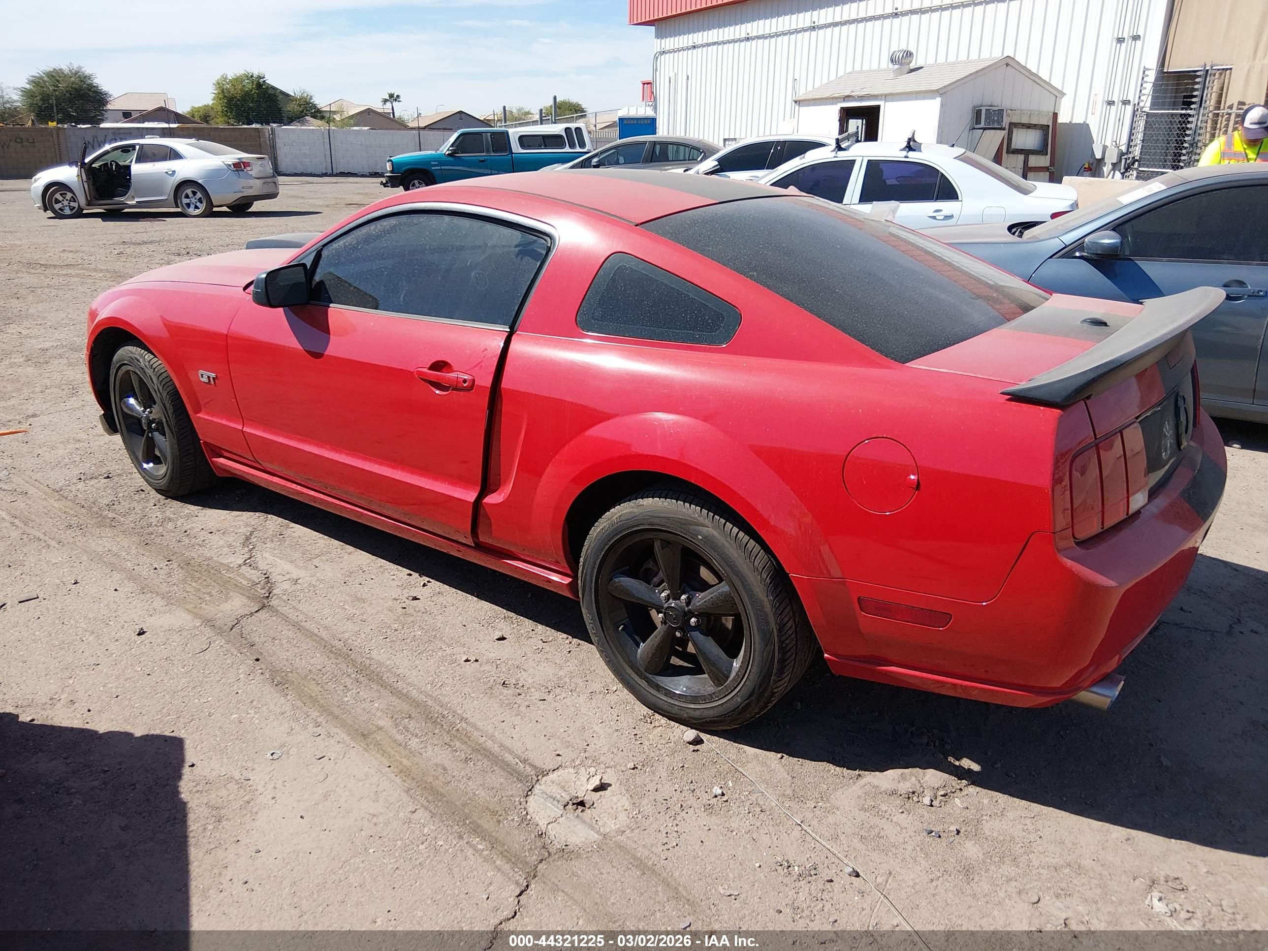 FORD MUSTANG image 3