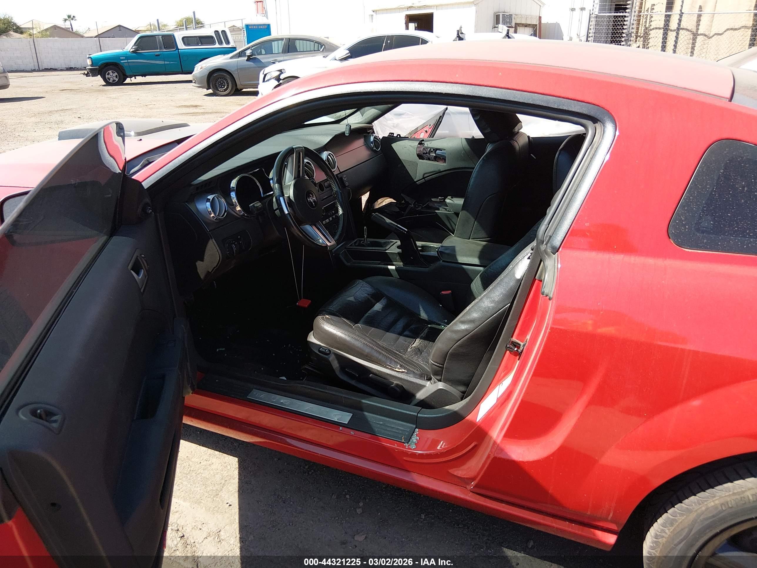 FORD MUSTANG image 5