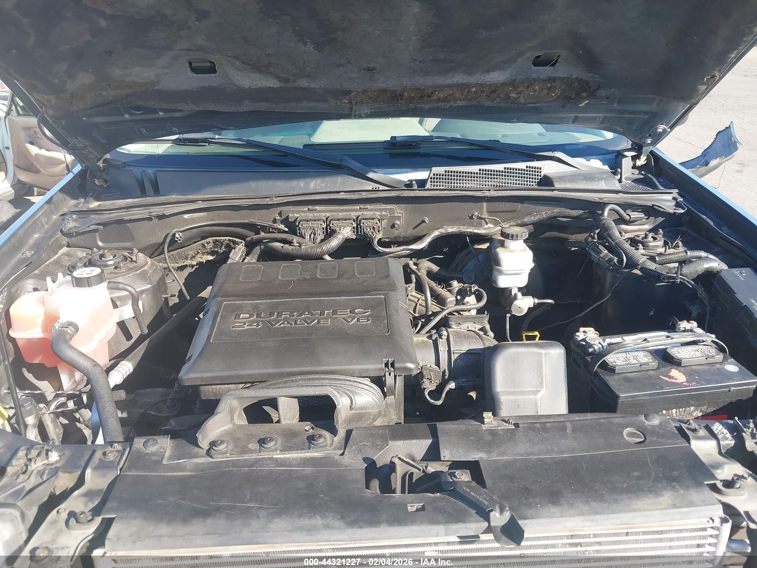 FORD ESCAPE image 10