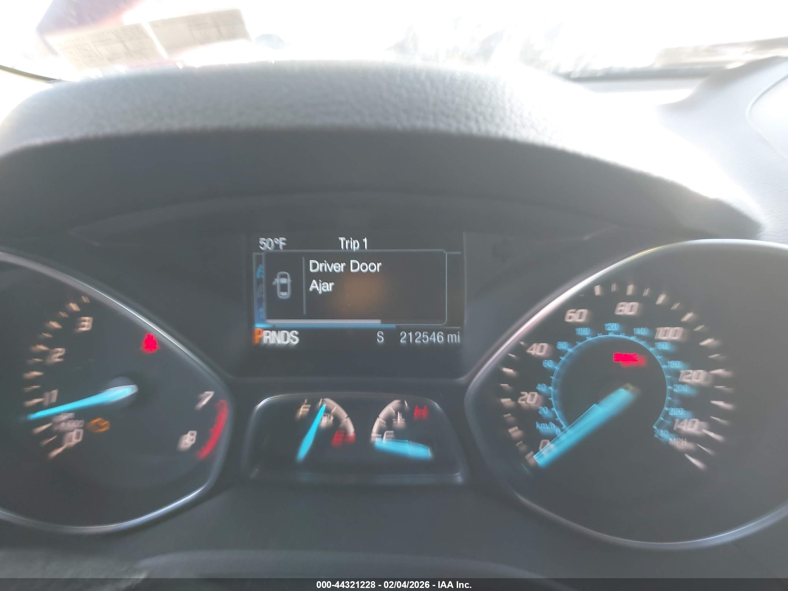FORD ESCAPE image 7
