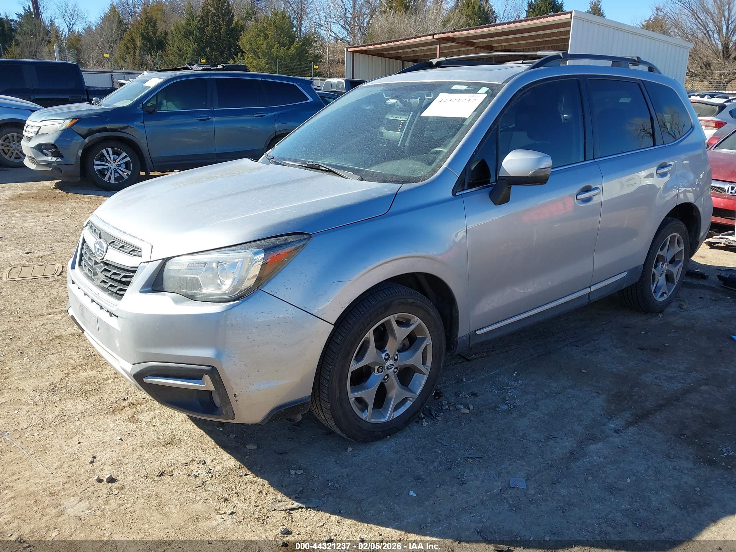 SUBARU FORESTER image 2