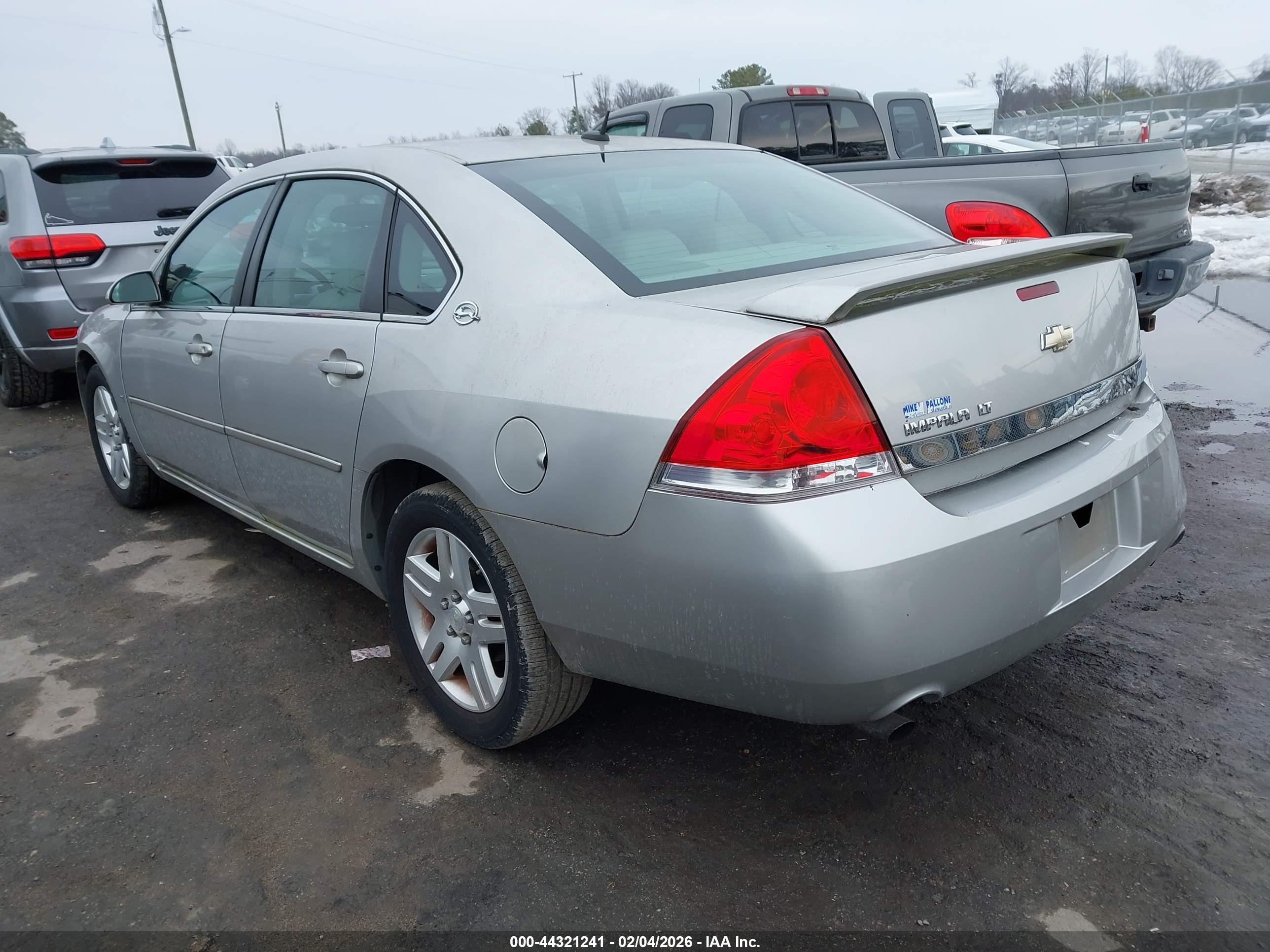 CHEVROLET IMPALA image 3