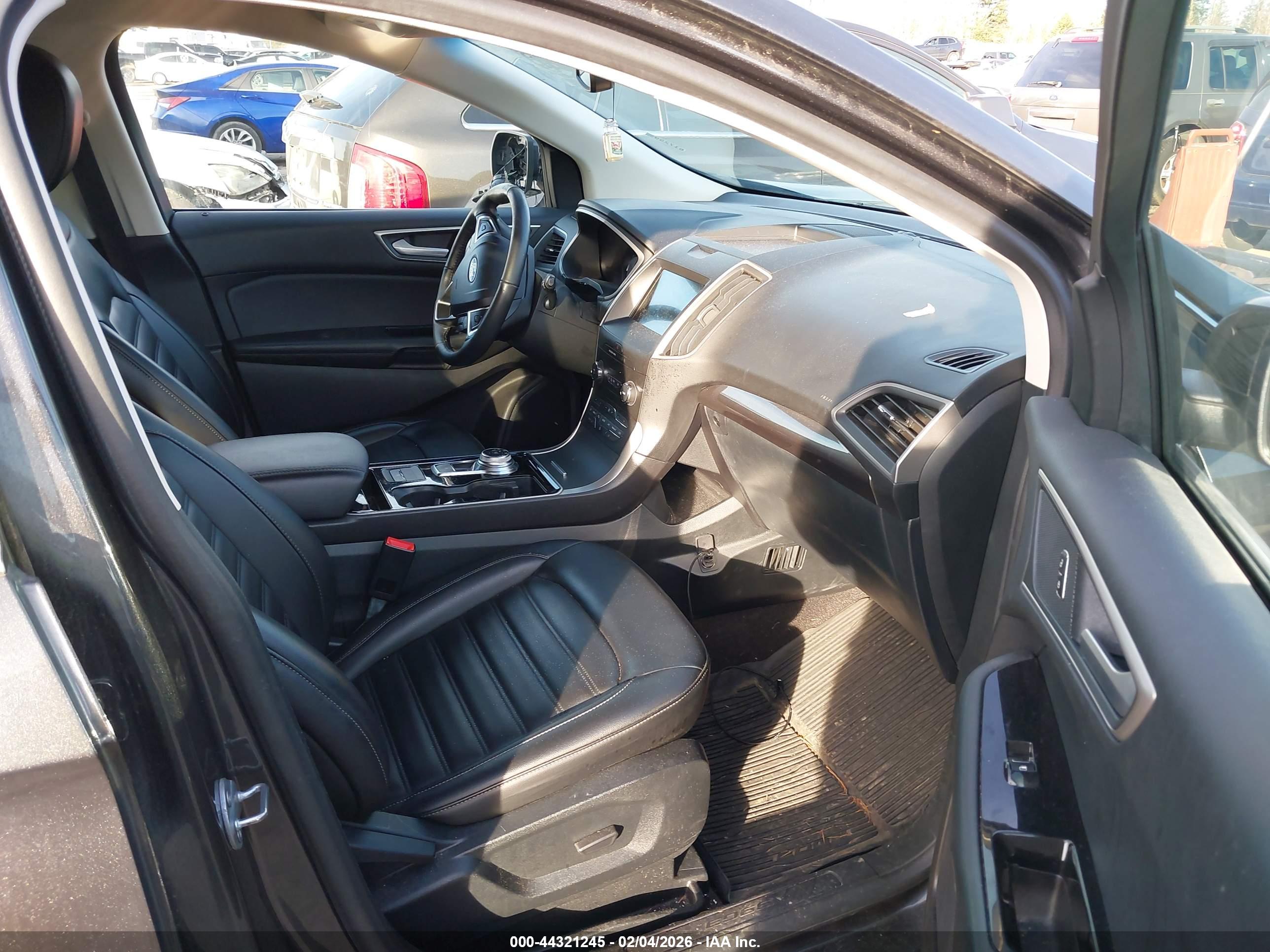 FORD EDGE image 5