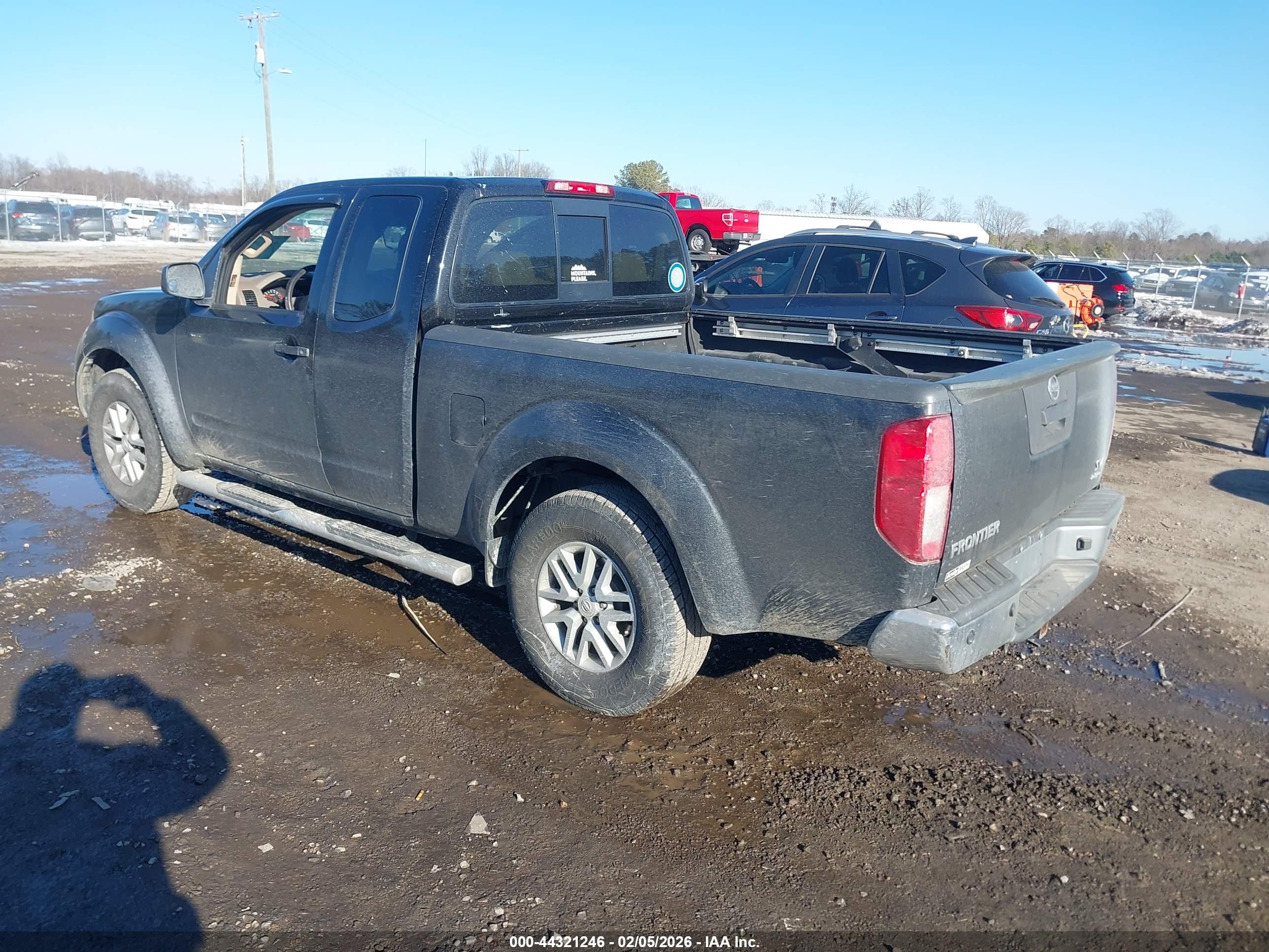 NISSAN FRONTIER image 3