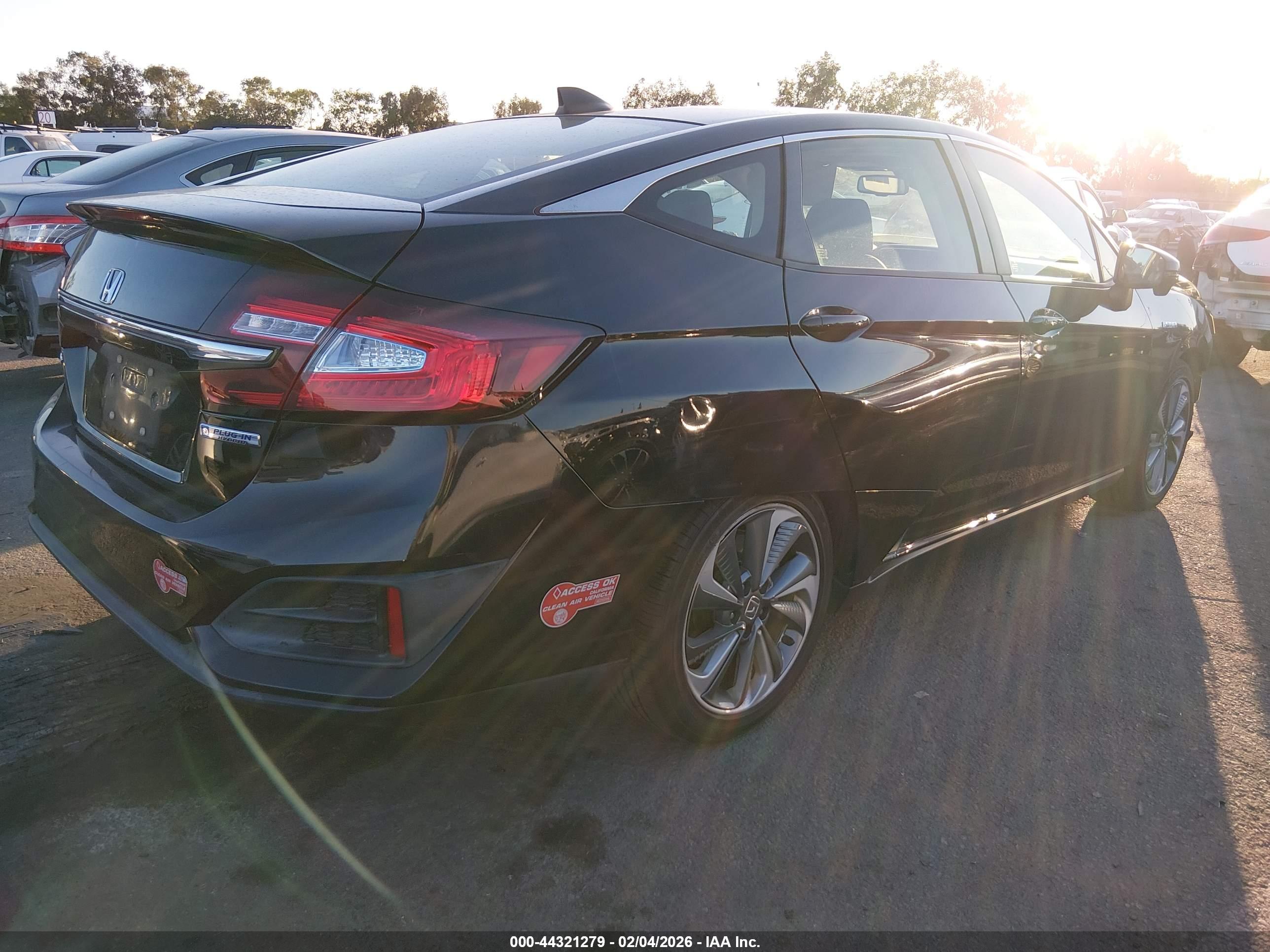 HONDA CLARITY image 4