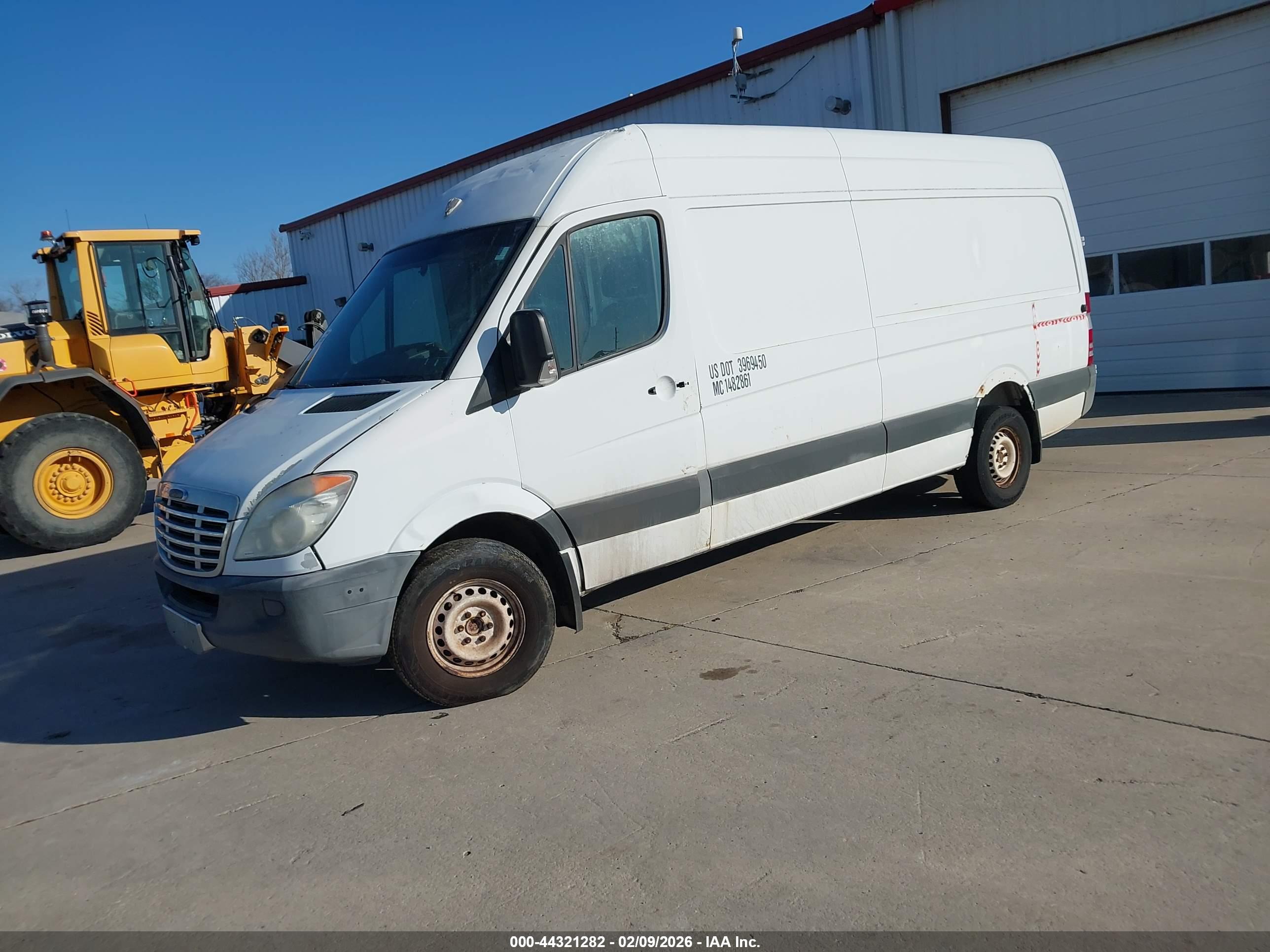 FREIGHTLINER SPRINTER image 2