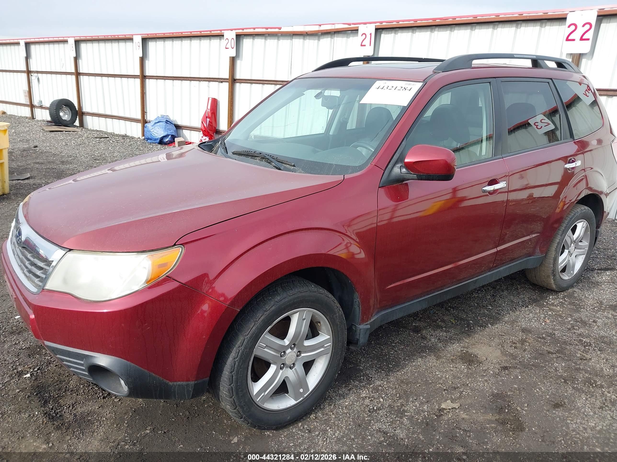 SUBARU FORESTER image 2