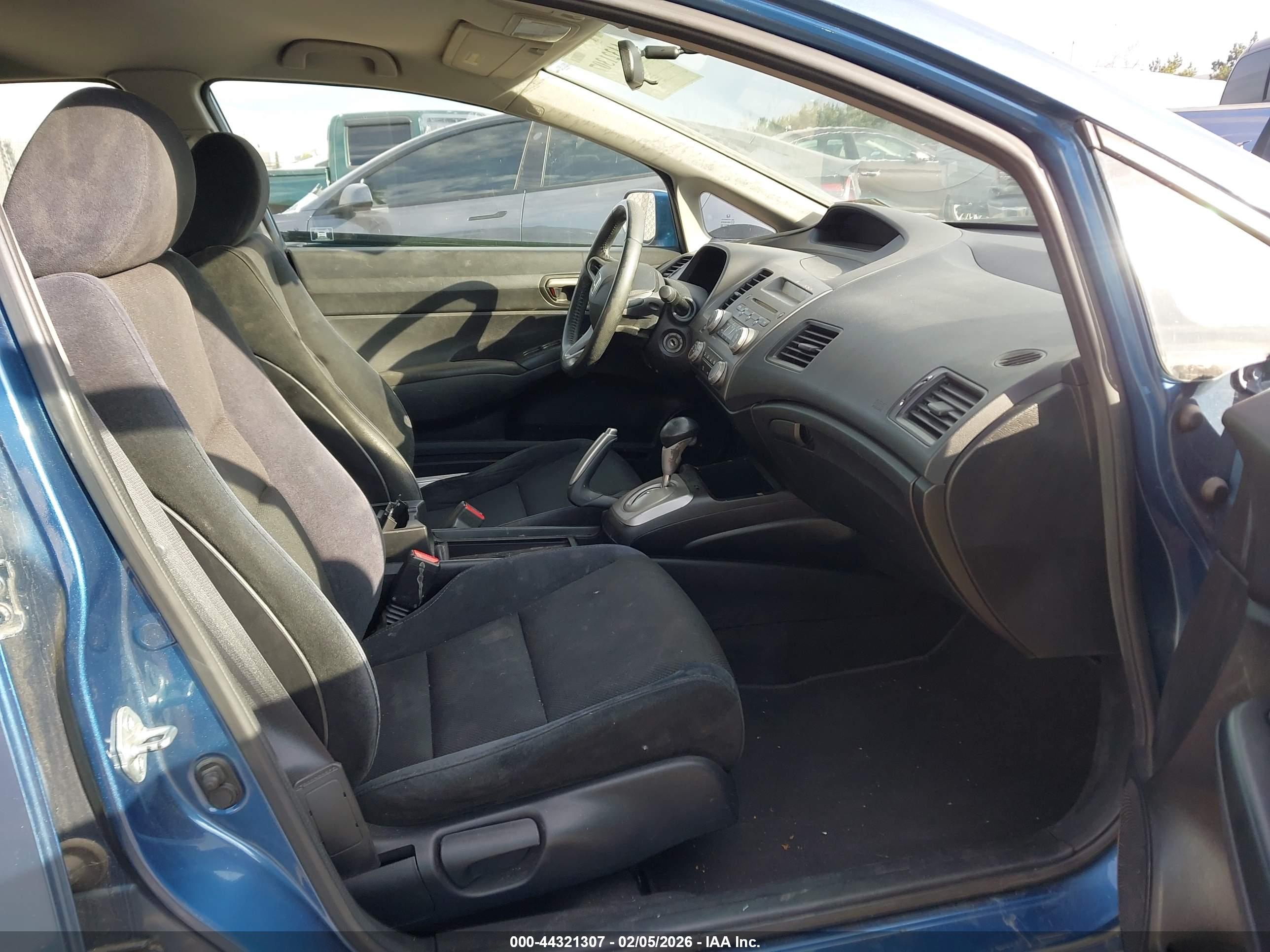 HONDA CIVIC image 5