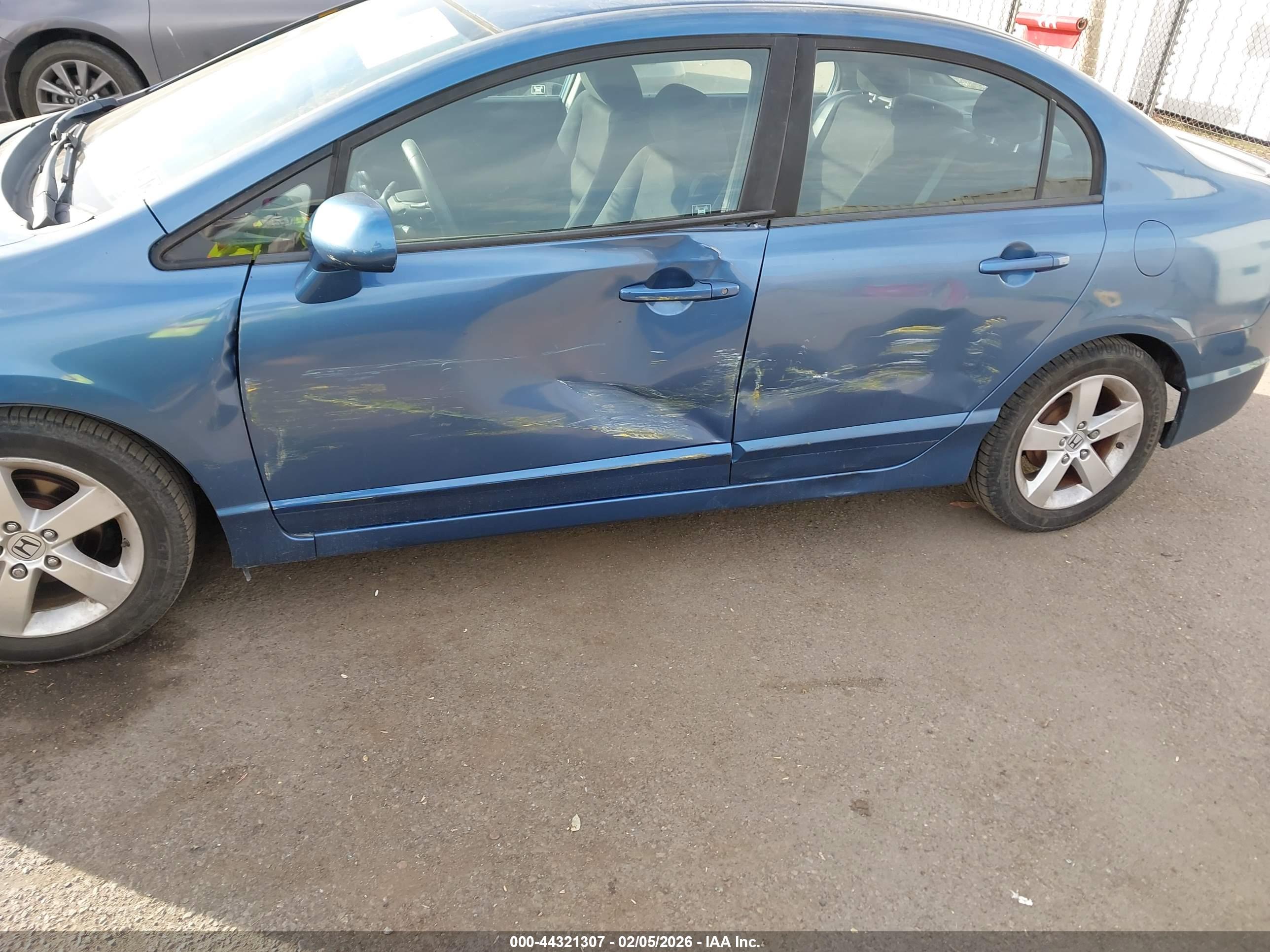 HONDA CIVIC image 6