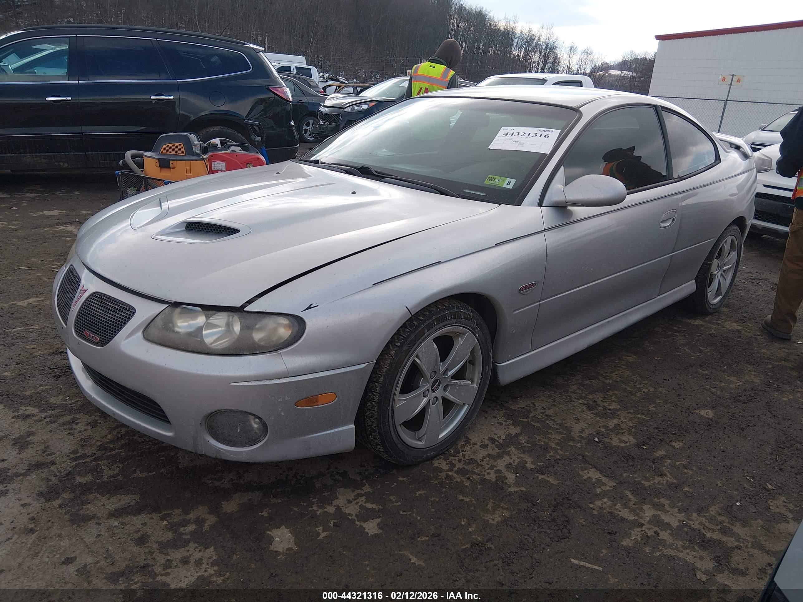 PONTIAC GTO image 2