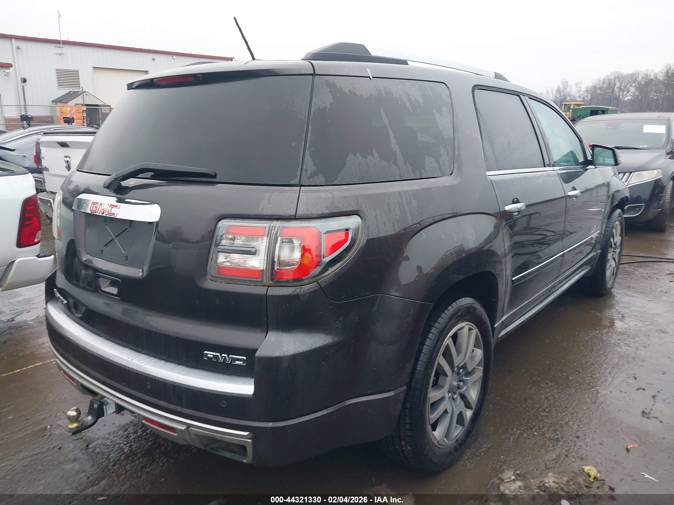 GMC ACADIA image 4