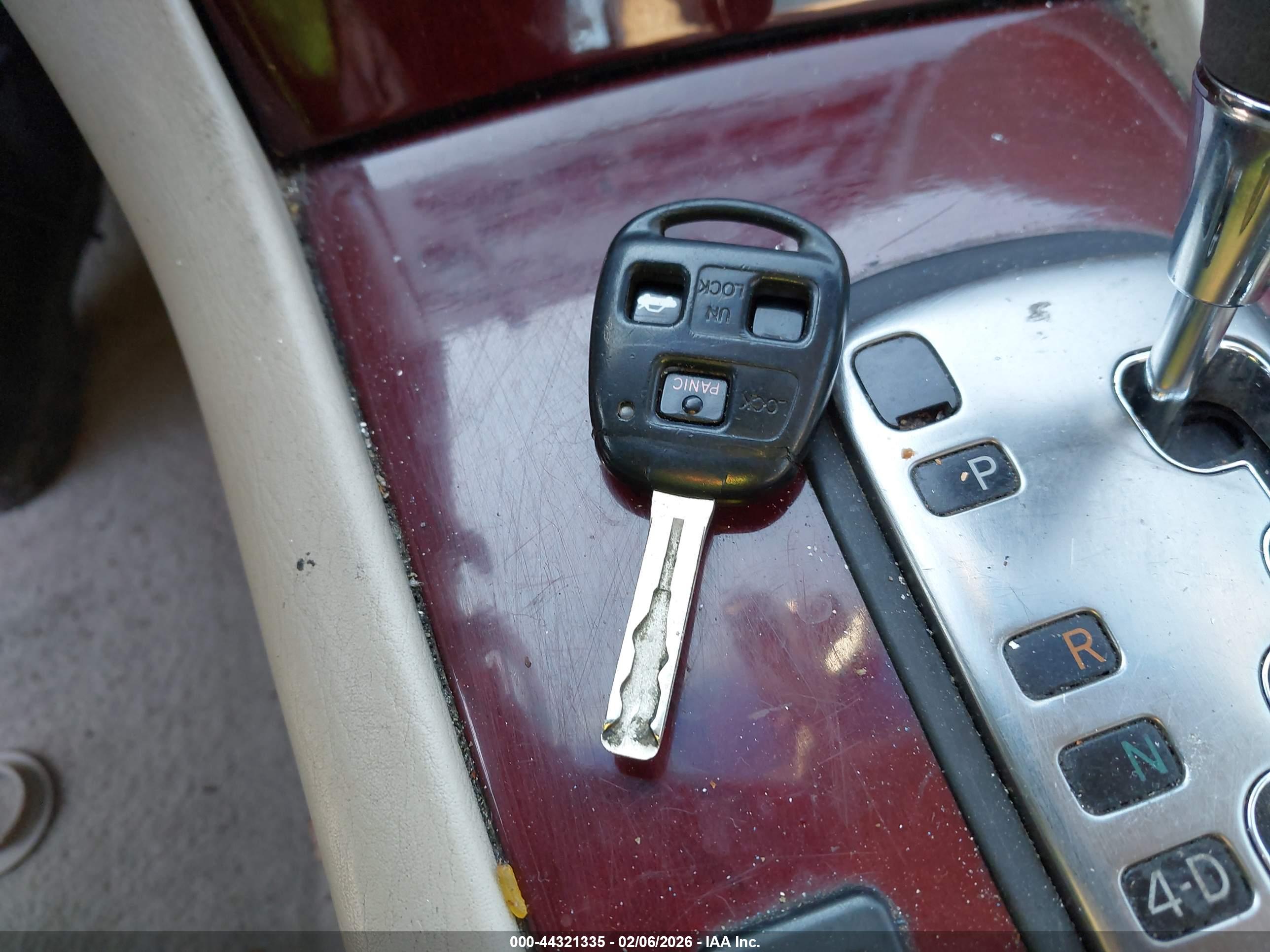 LEXUS ES image 11