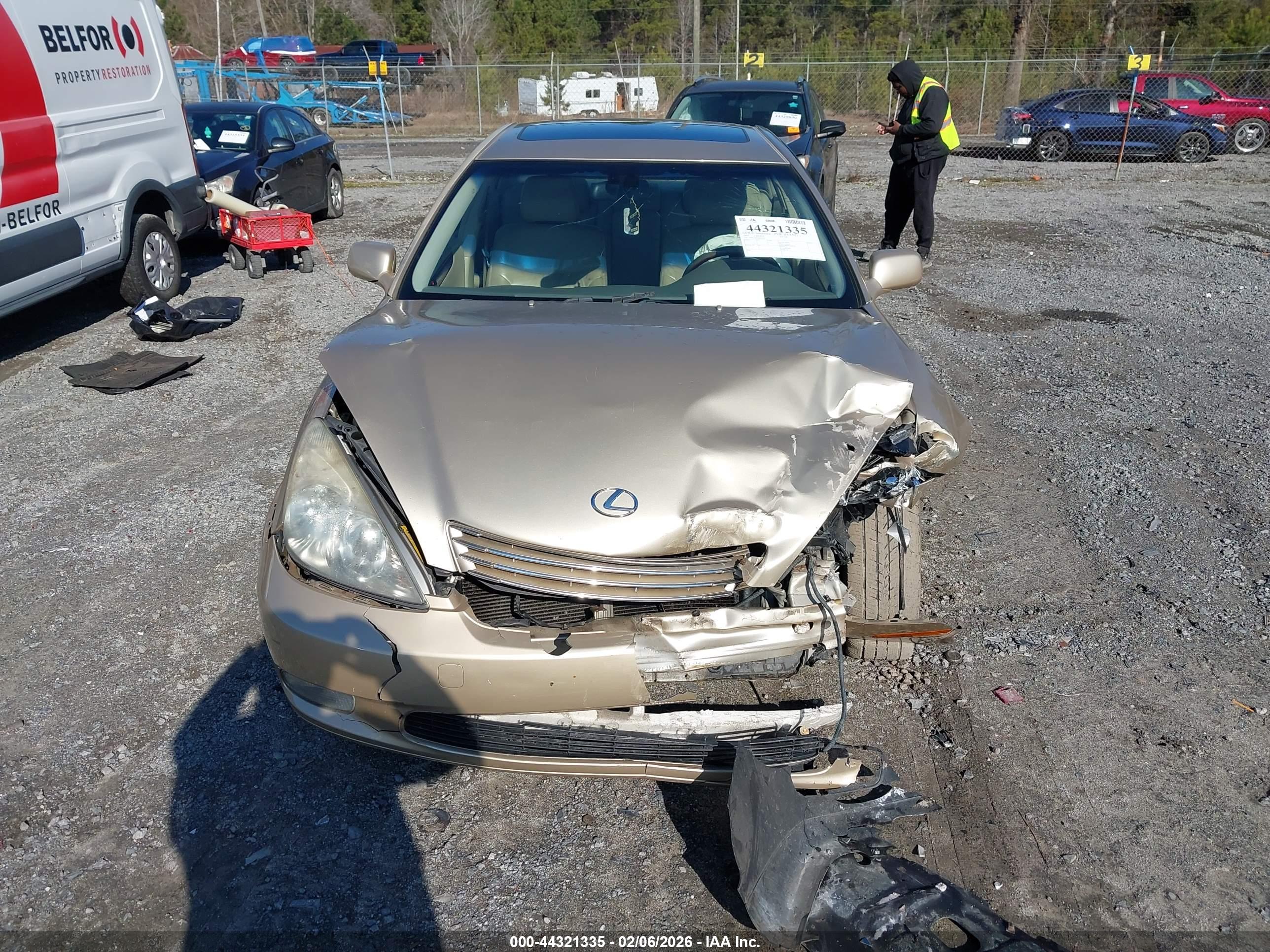 LEXUS ES image 6