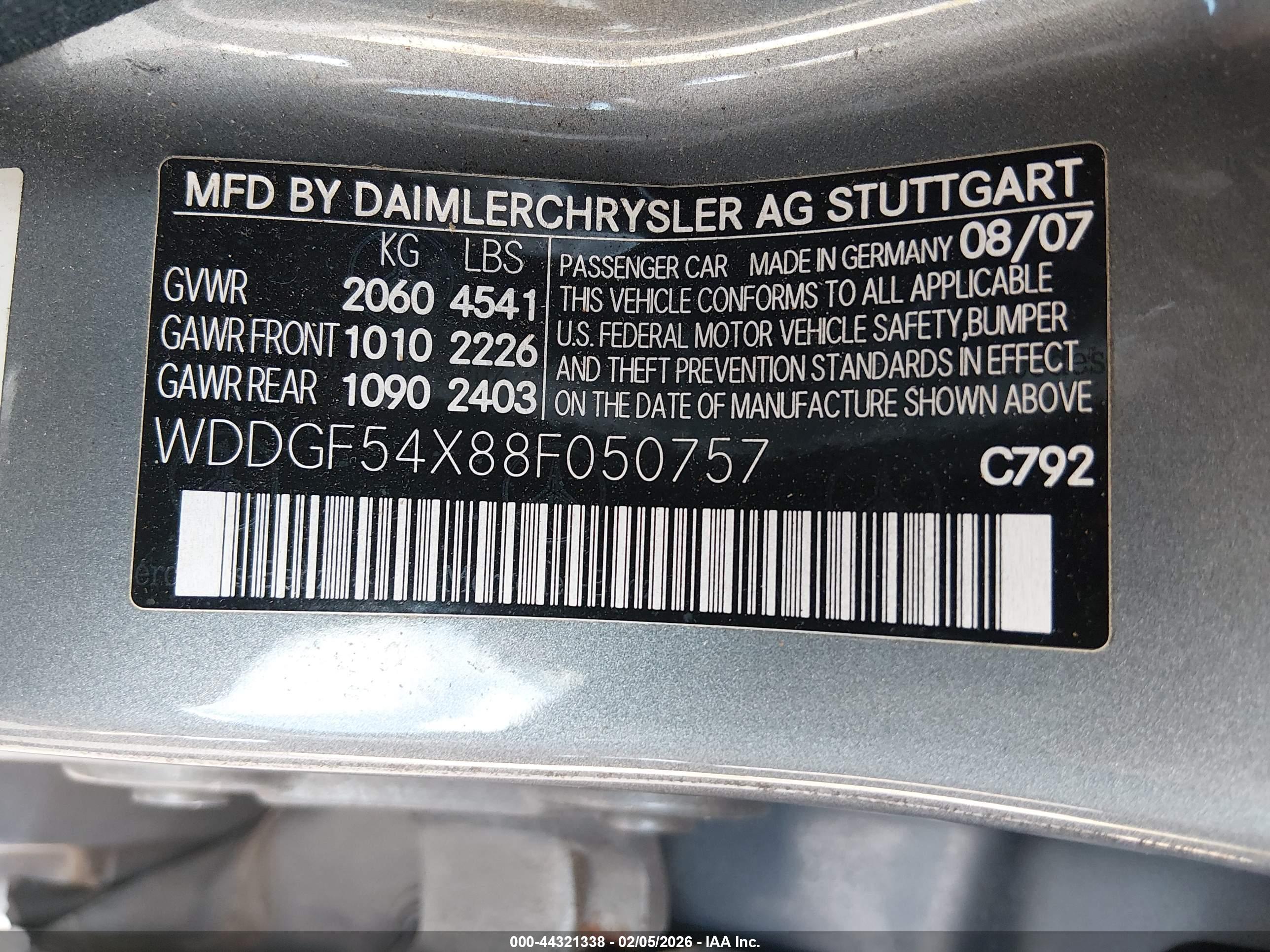 MERCEDES-BENZ C image 9