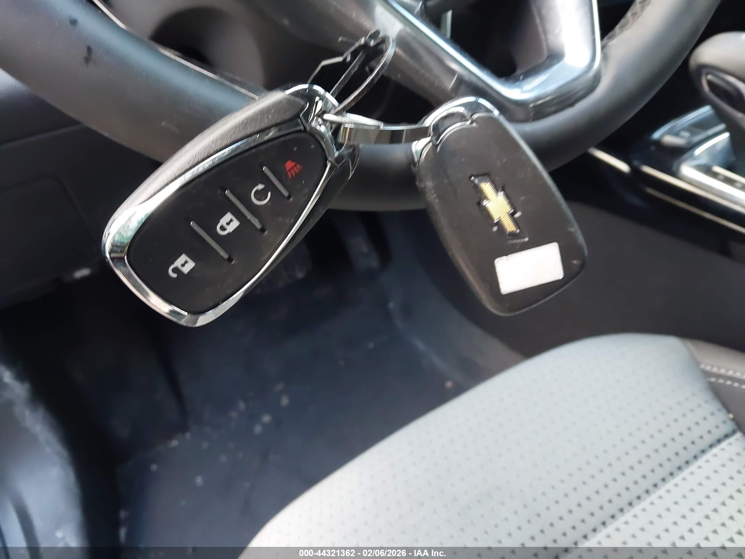 CHEVROLET TRAX image 11