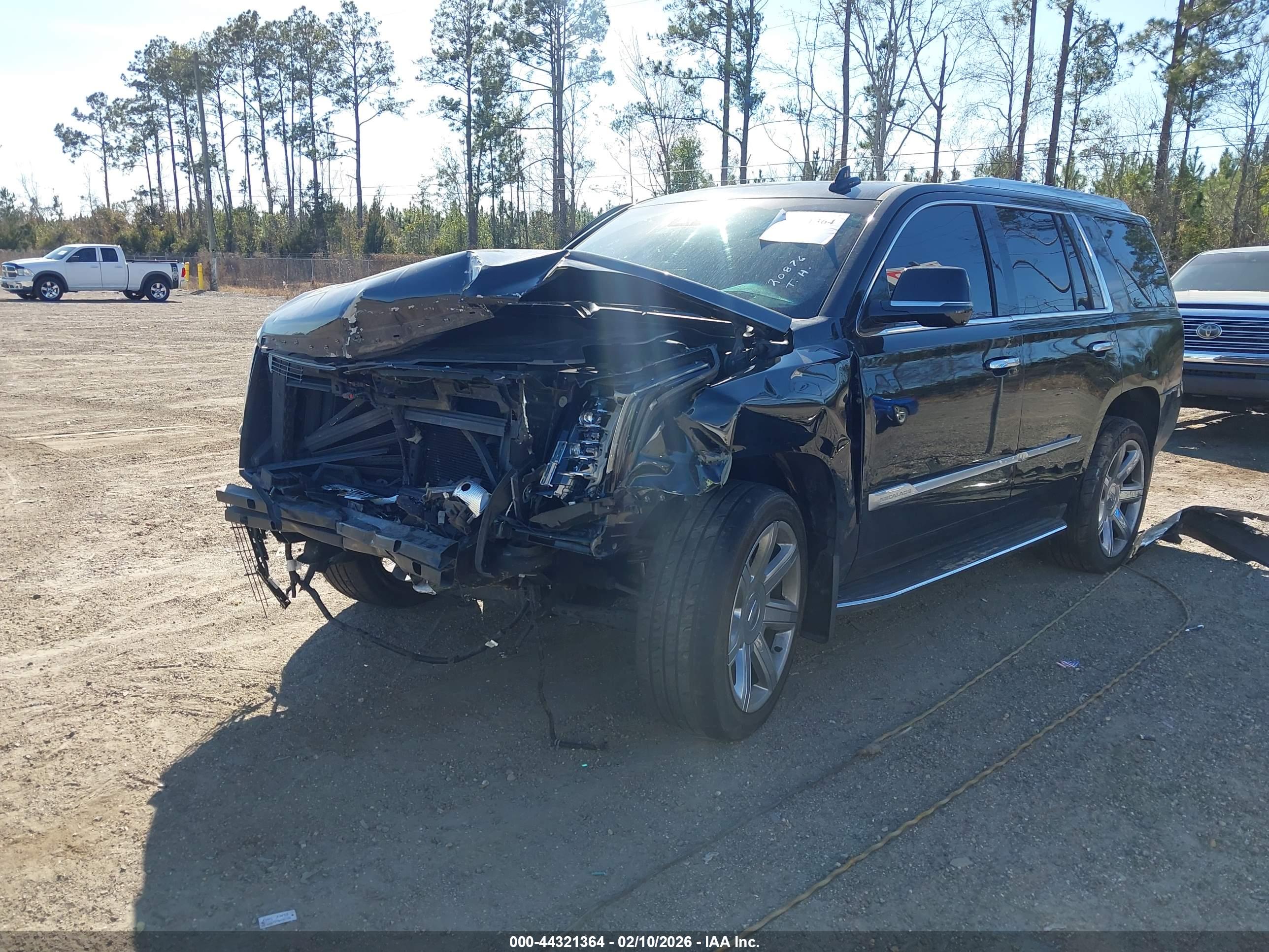 CADILLAC ESCALADE image 2