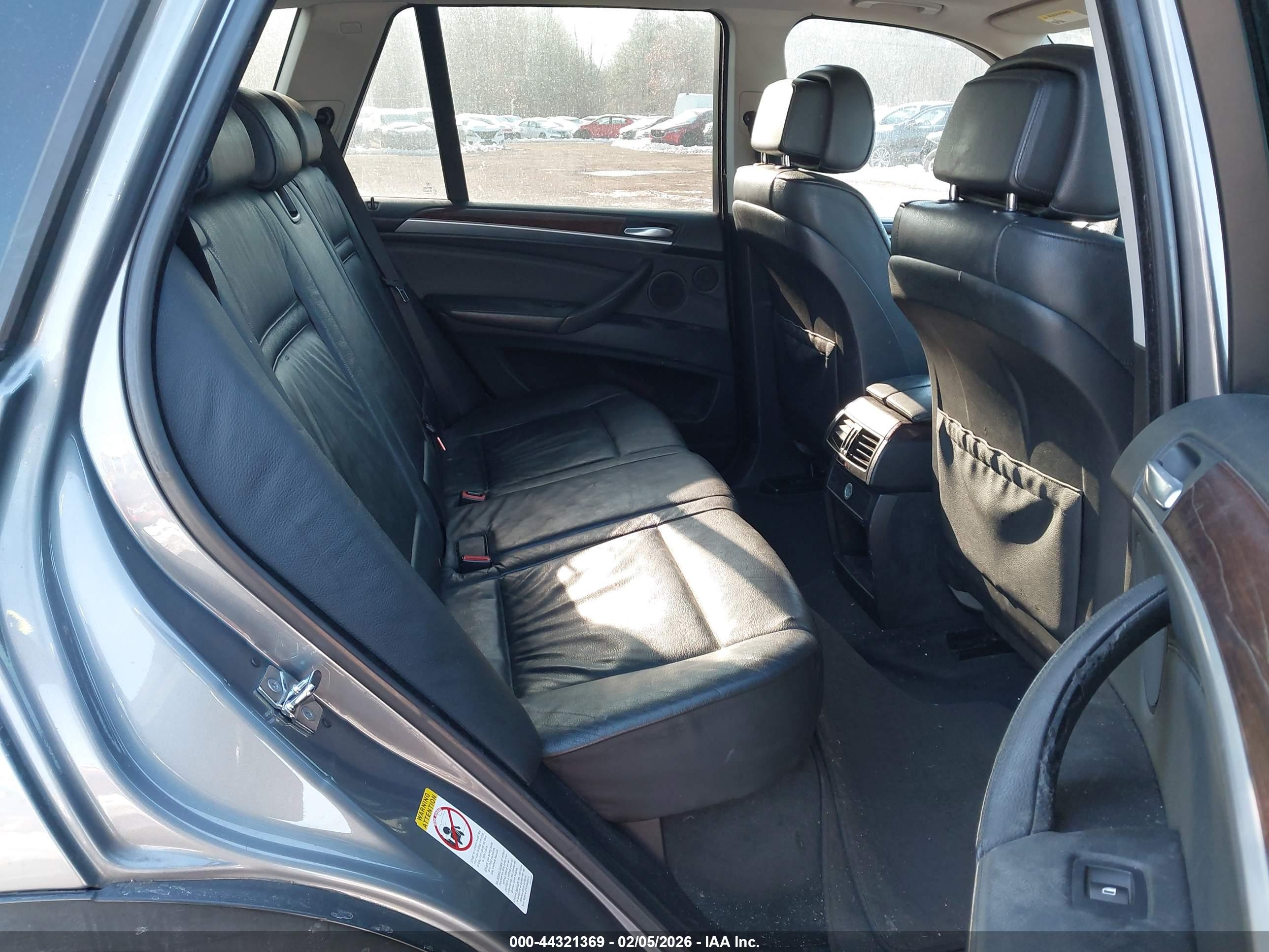 BMW X5 image 8