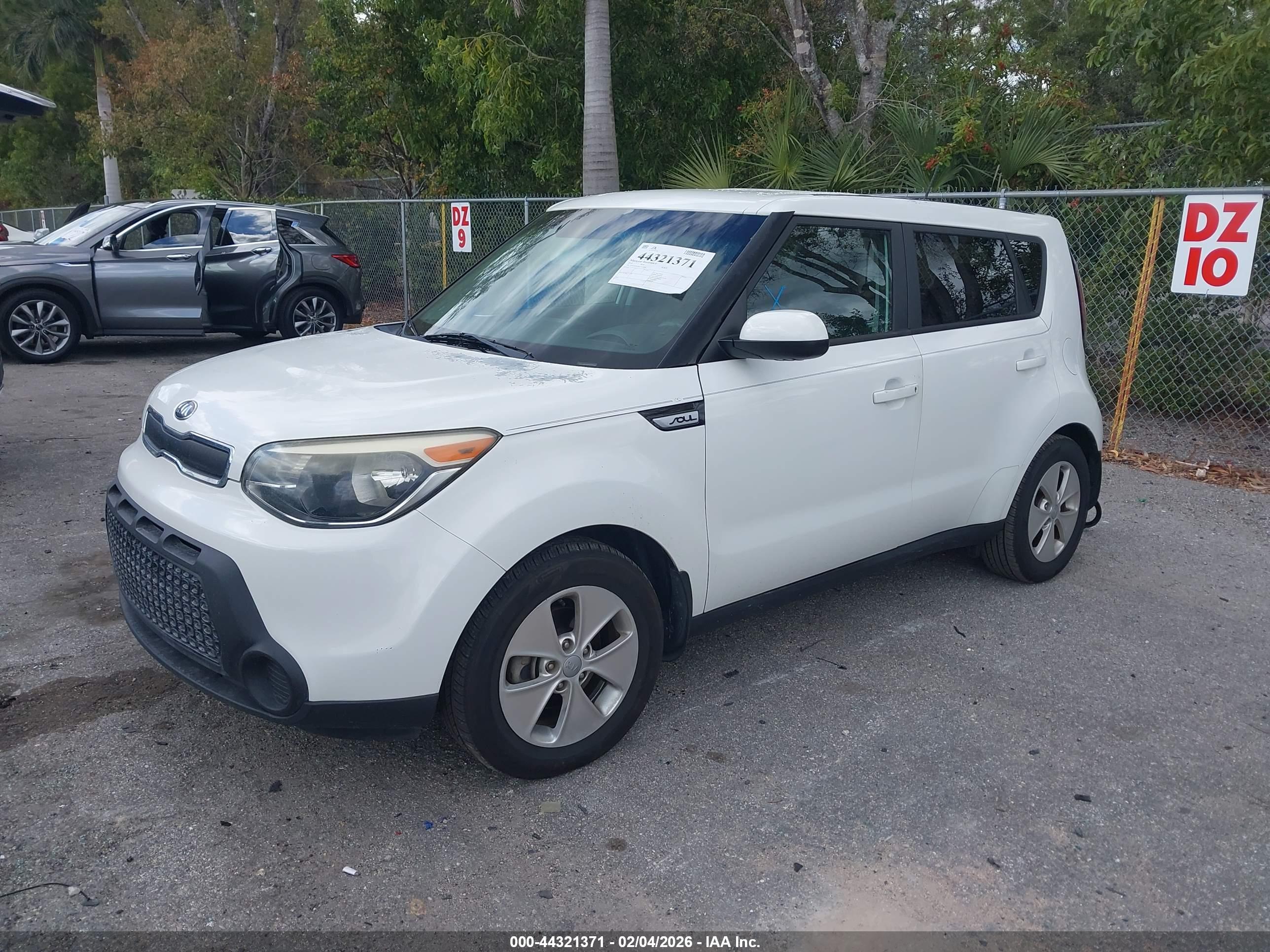 KIA SOUL image 2