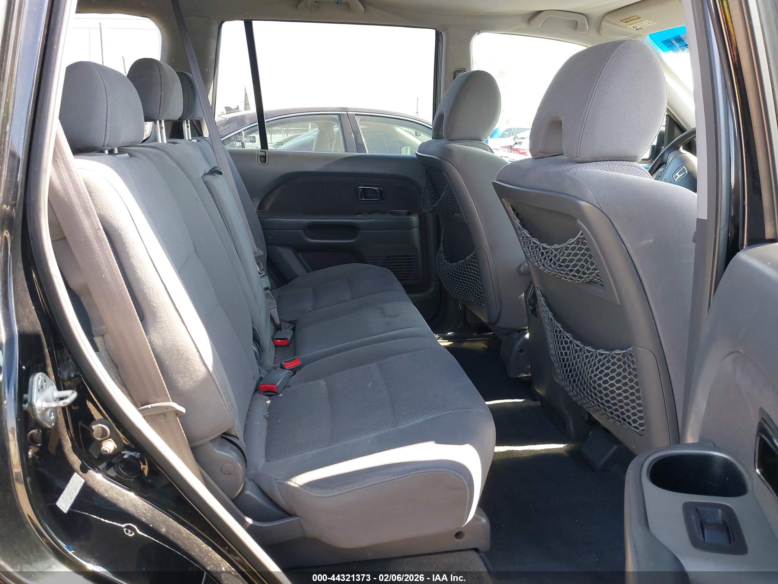 HONDA PILOT image 8