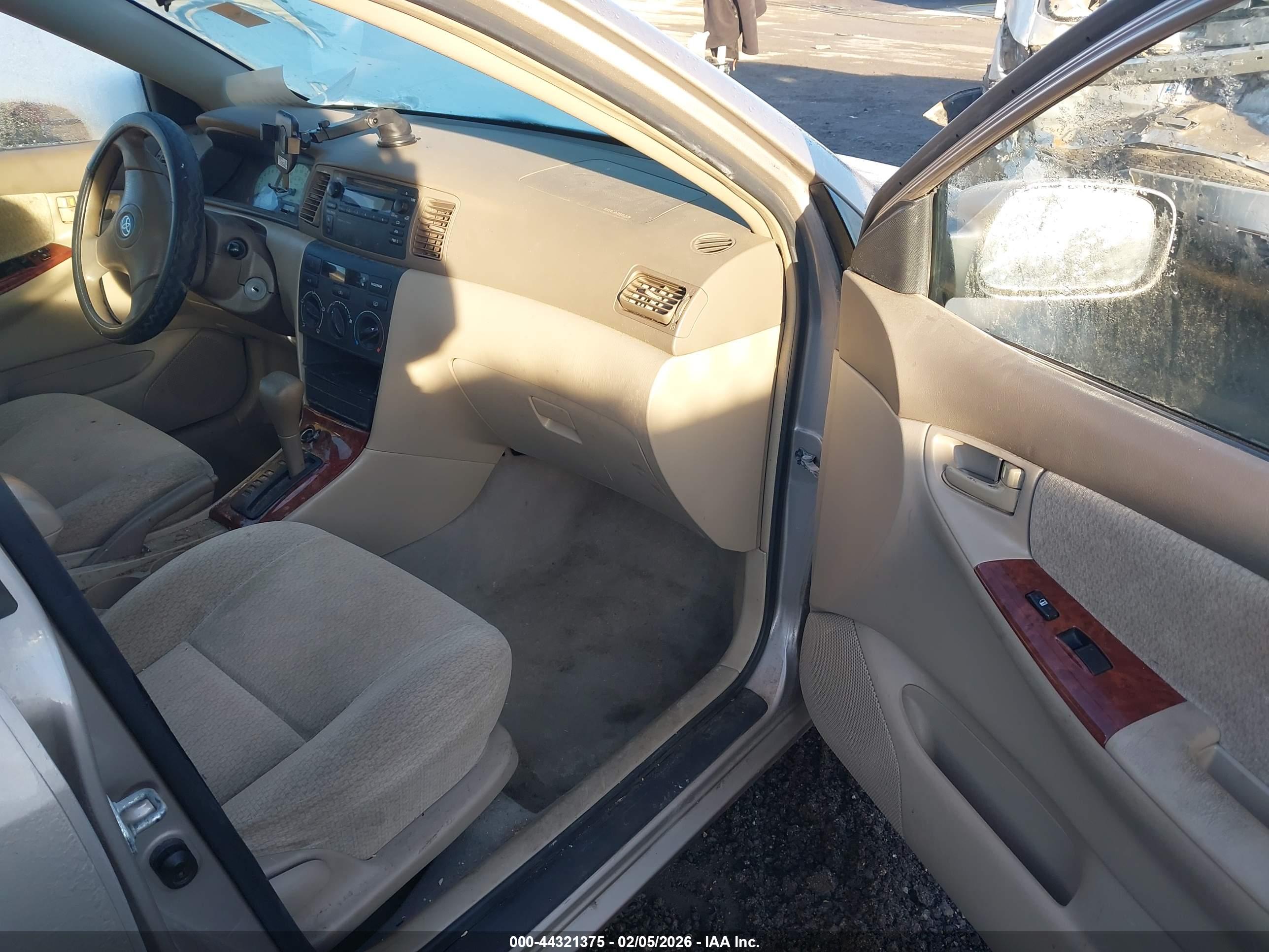 TOYOTA COROLLA image 5