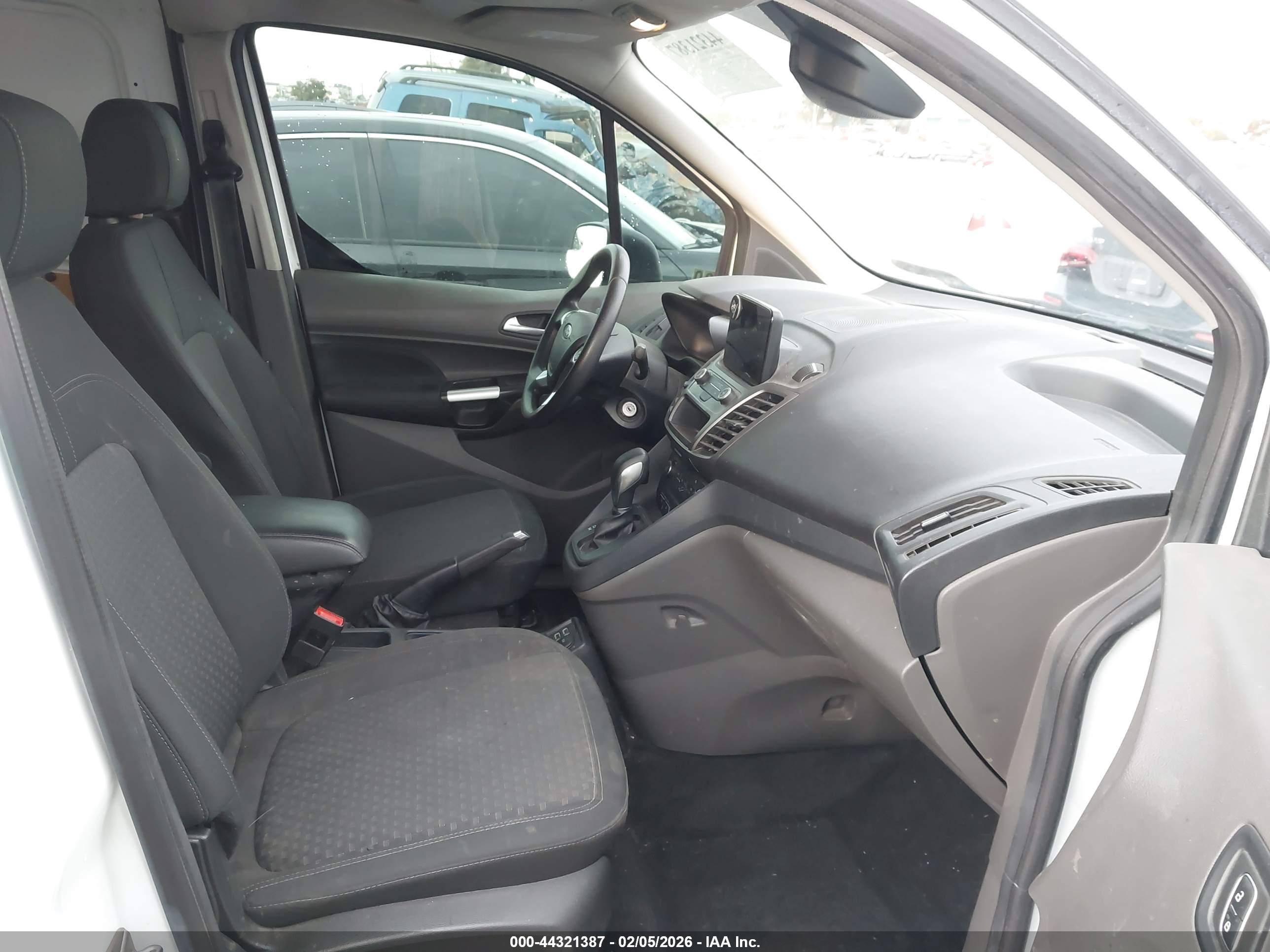 FORD TRANSIT image 5