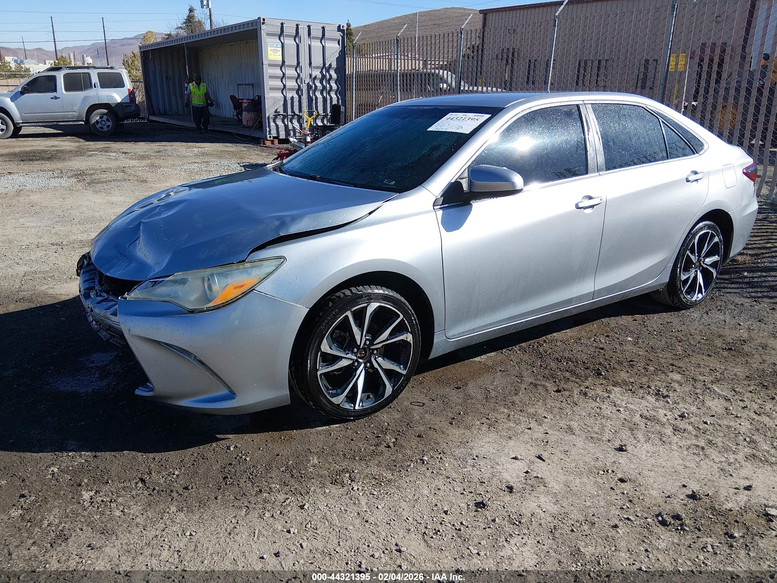 TOYOTA CAMRY image 2
