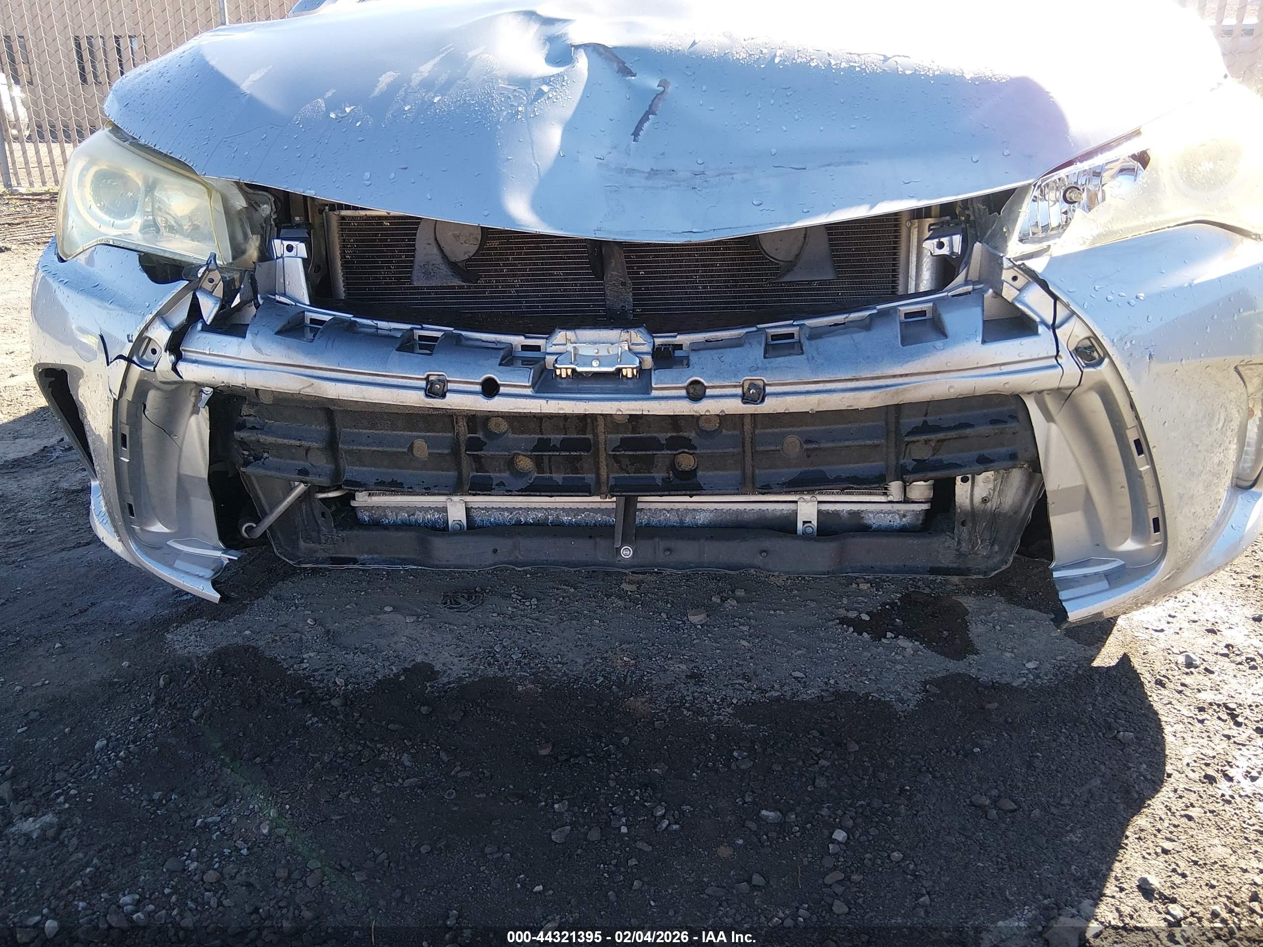 TOYOTA CAMRY image 6