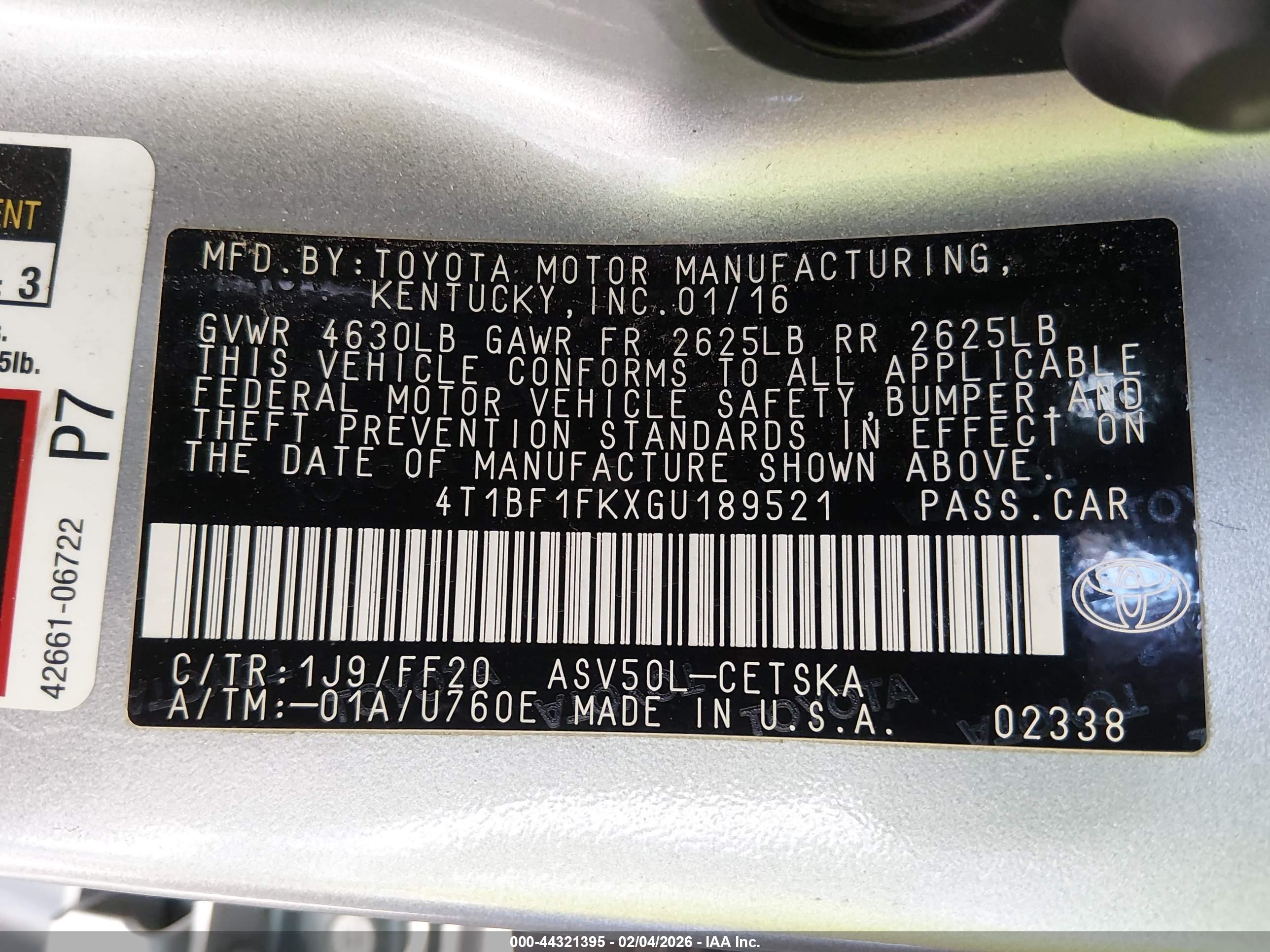 TOYOTA CAMRY image 9