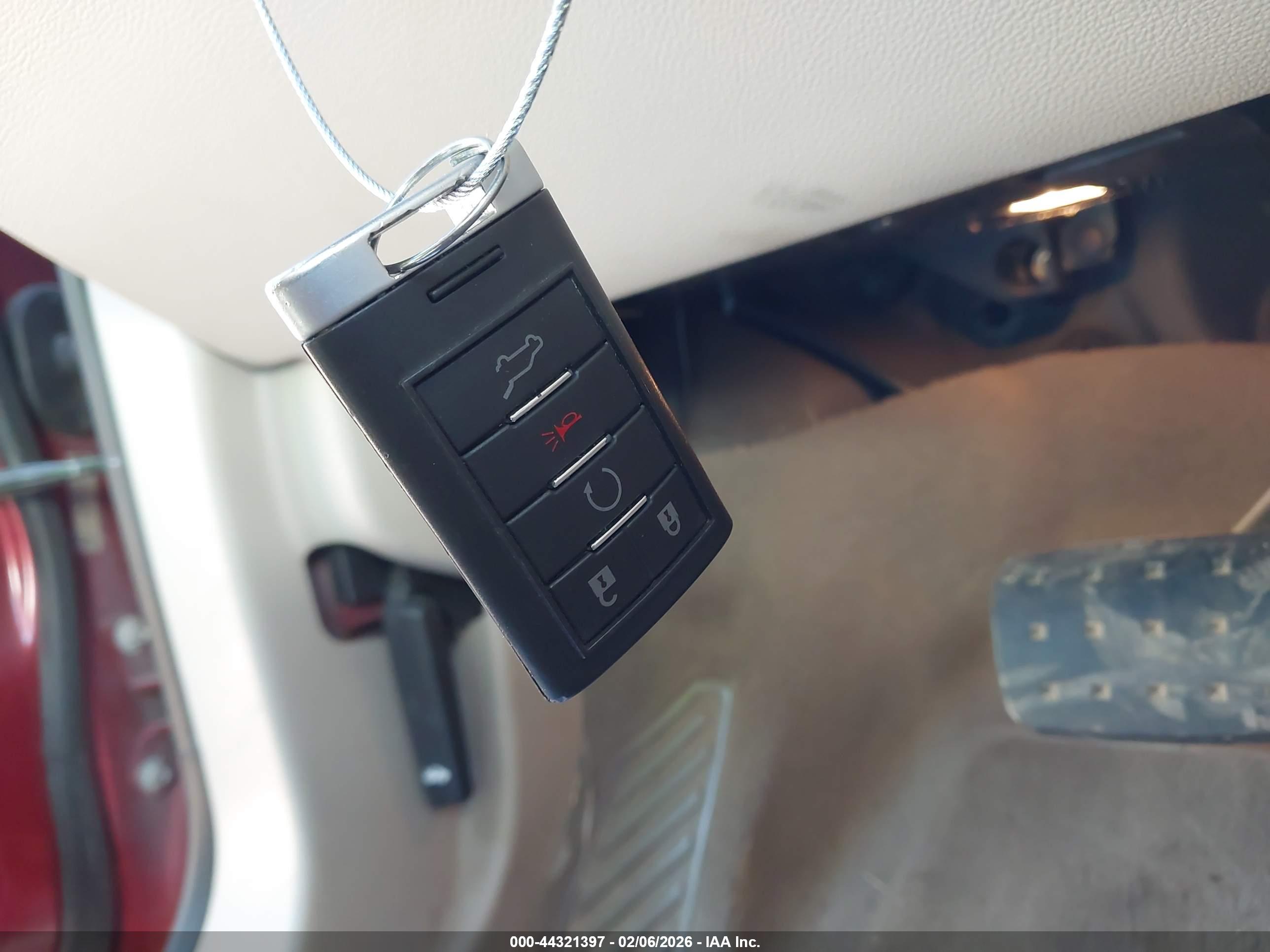 CADILLAC SRX image 11