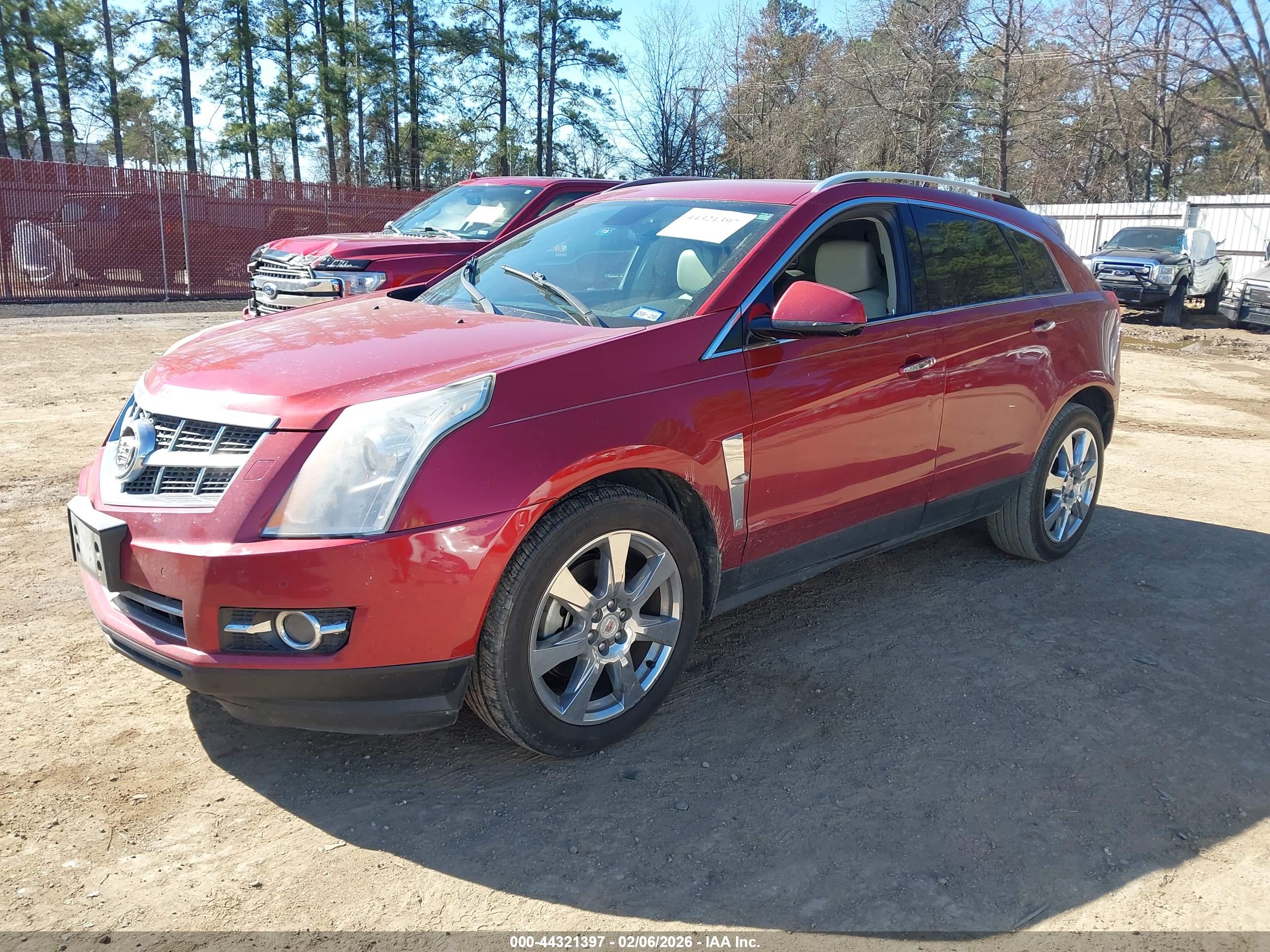 CADILLAC SRX image 2