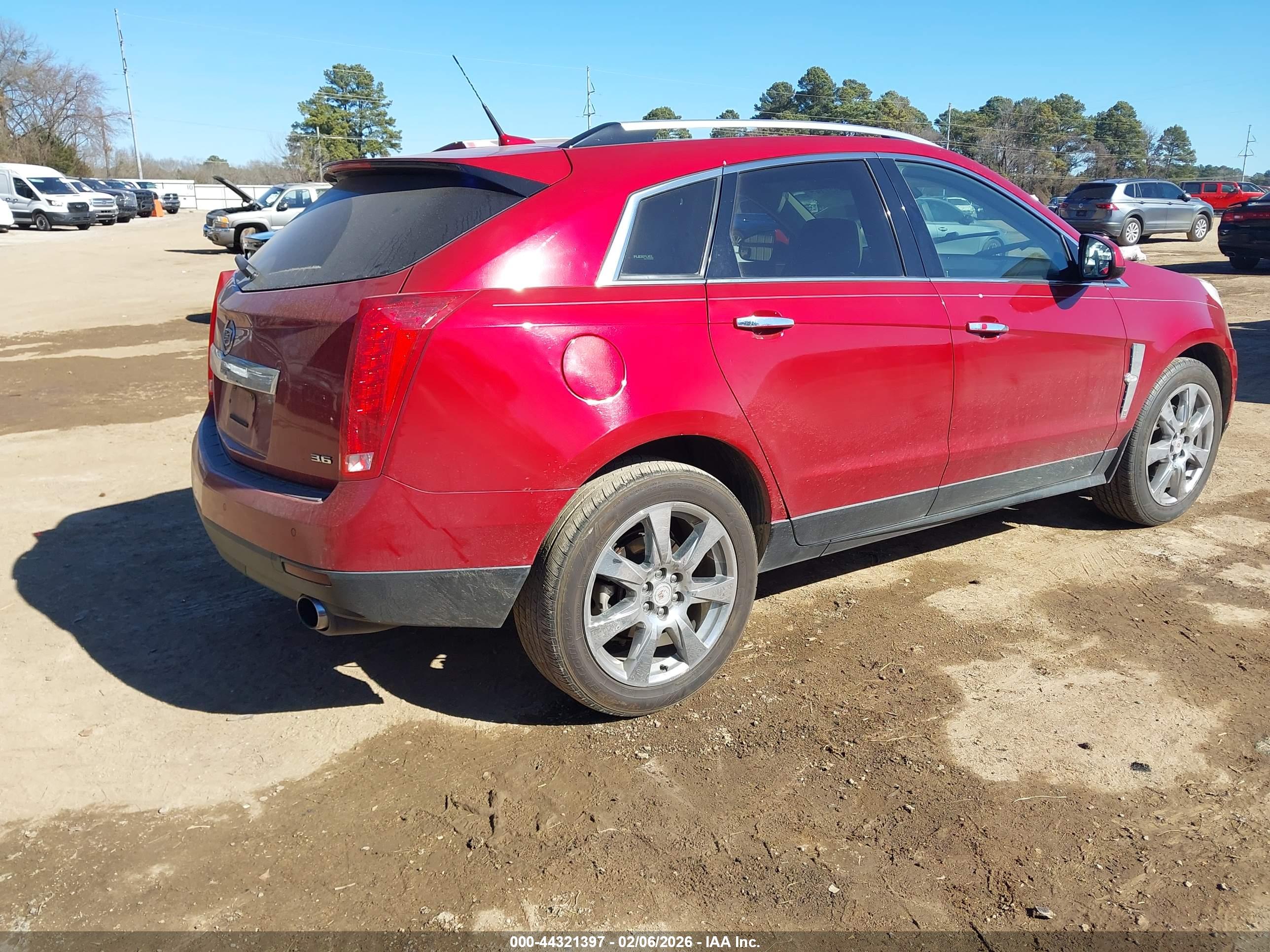 CADILLAC SRX image 4