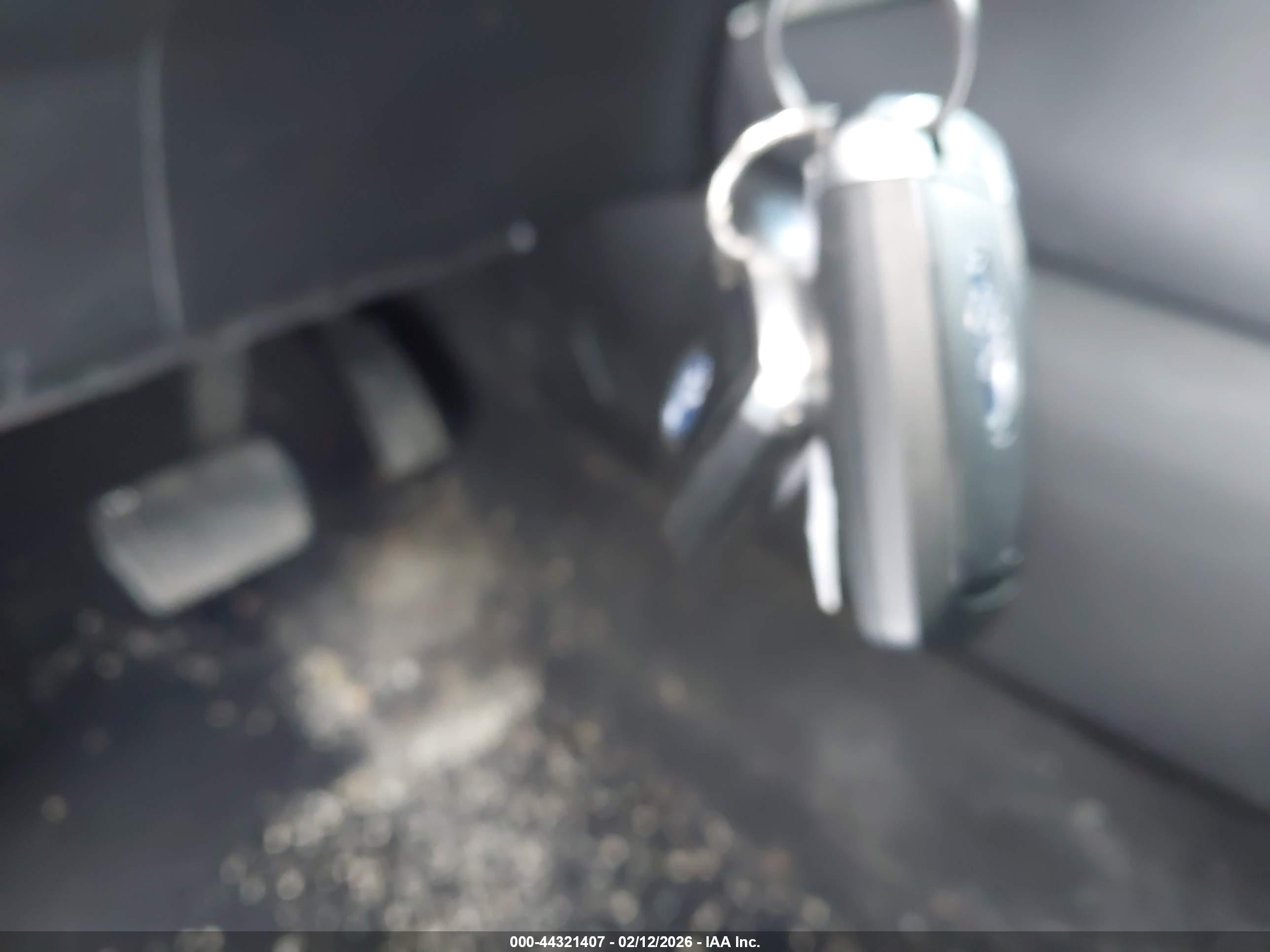 FORD ESCAPE image 11