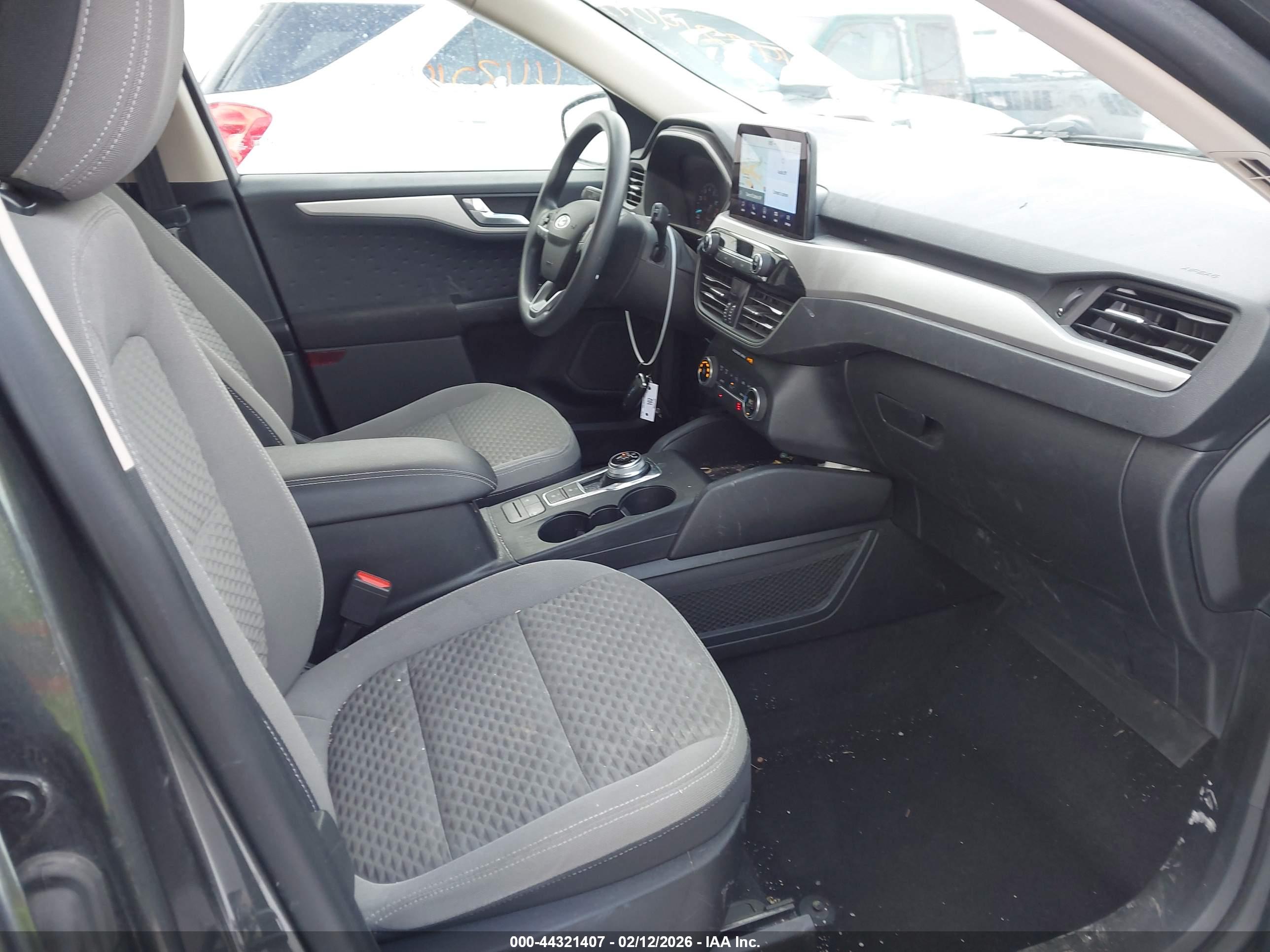 FORD ESCAPE image 5