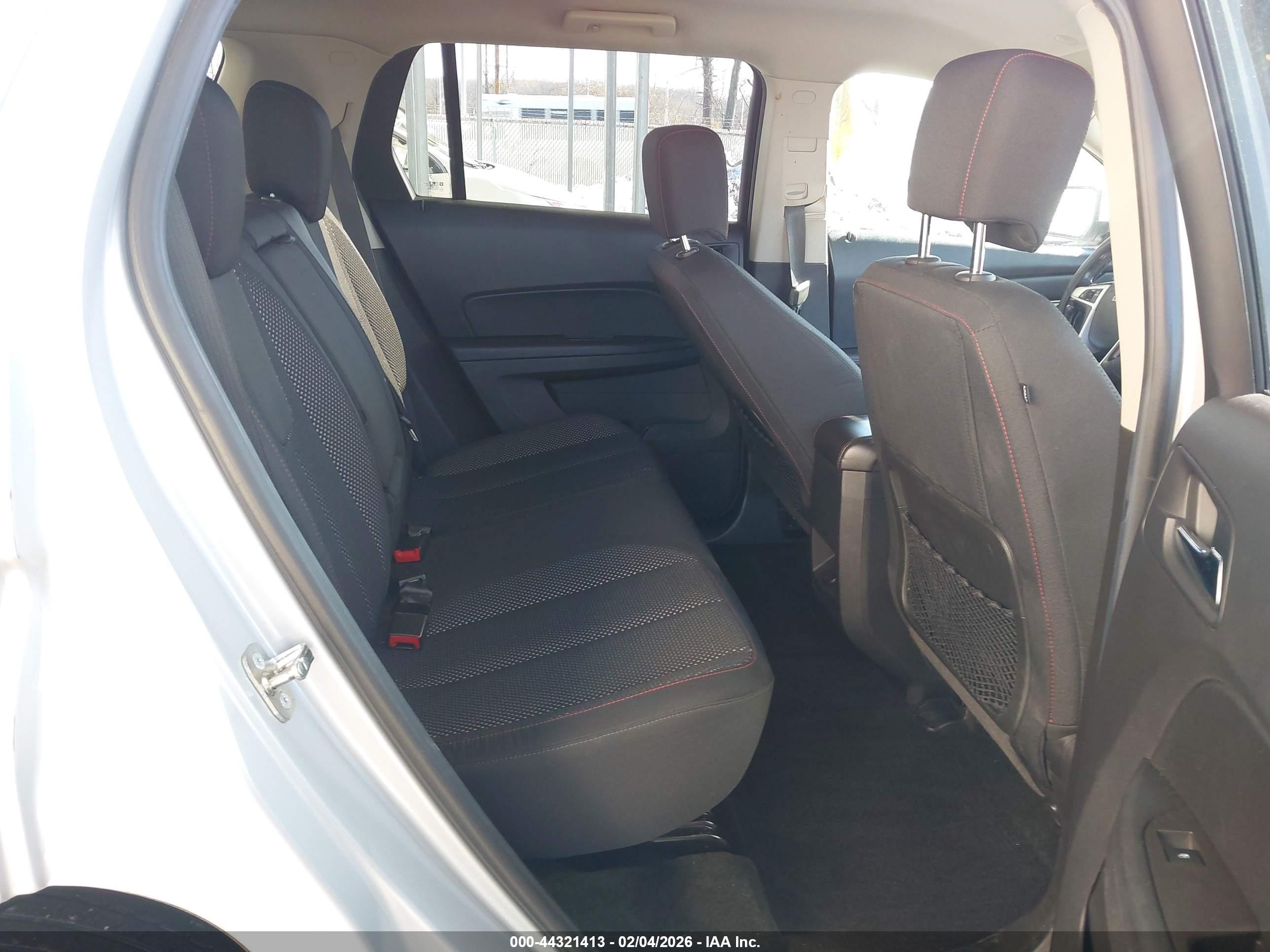 GMC TERRAIN image 8