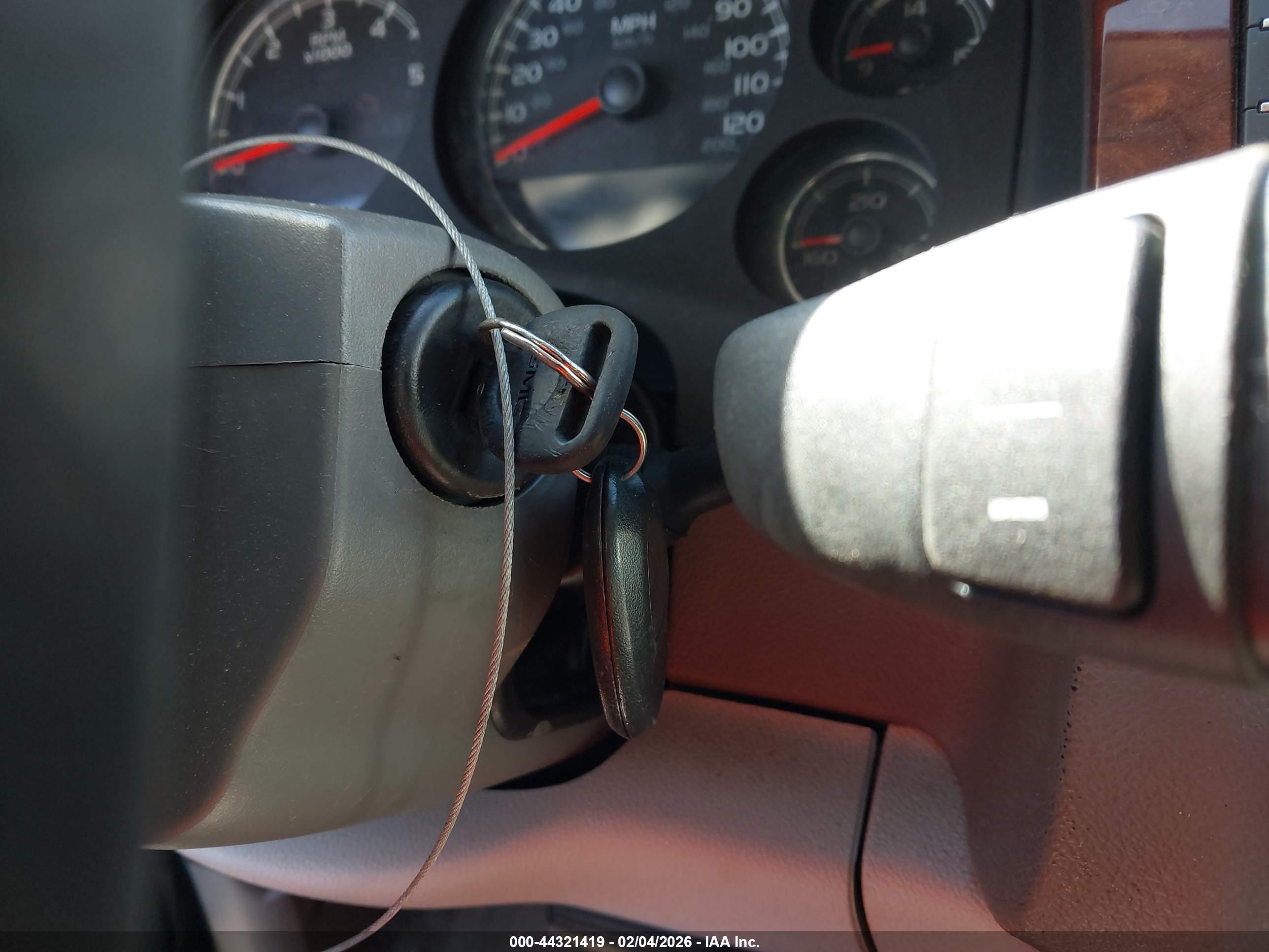 GMC YUKON image 11