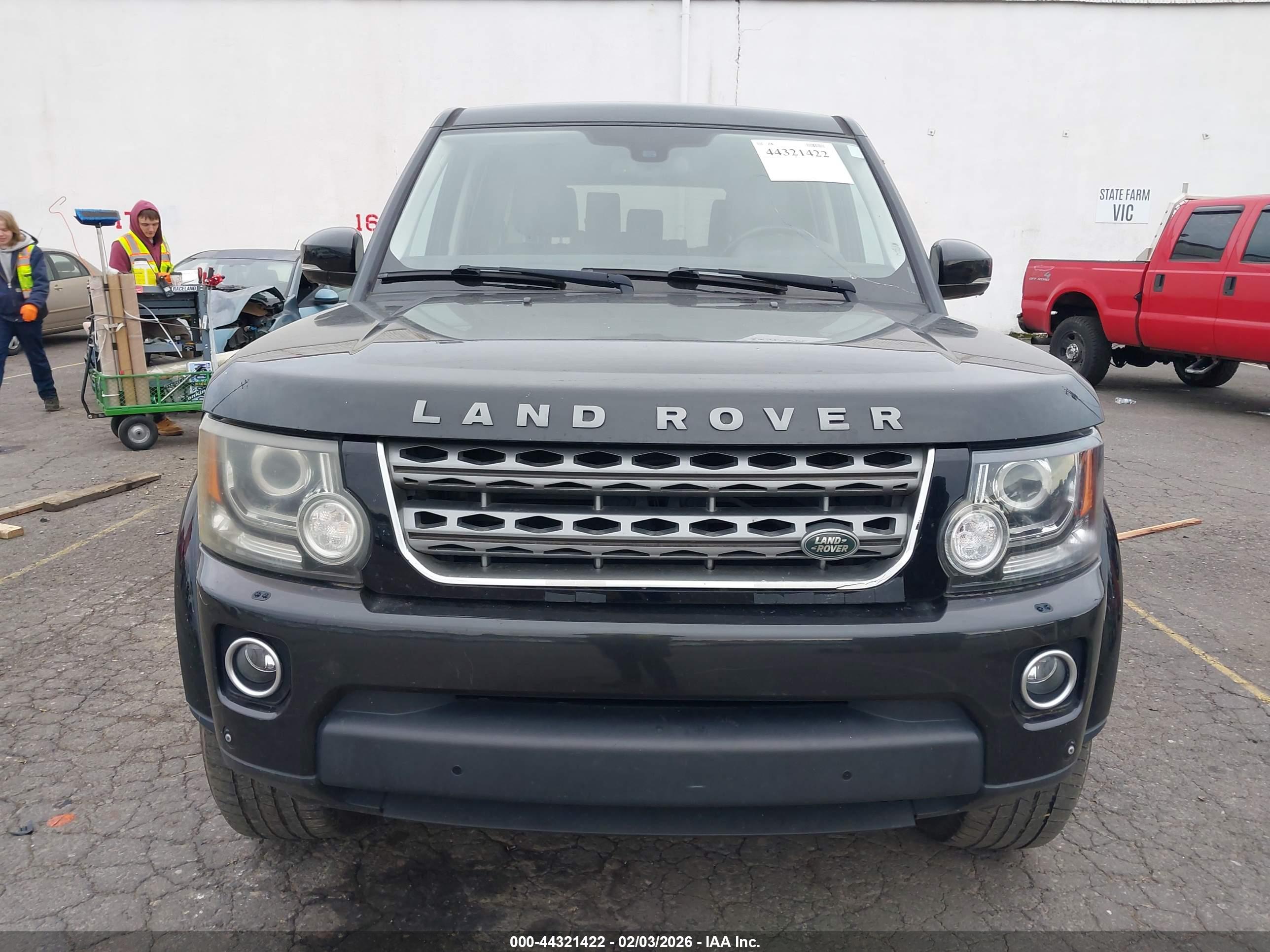 LAND ROVER image 6
