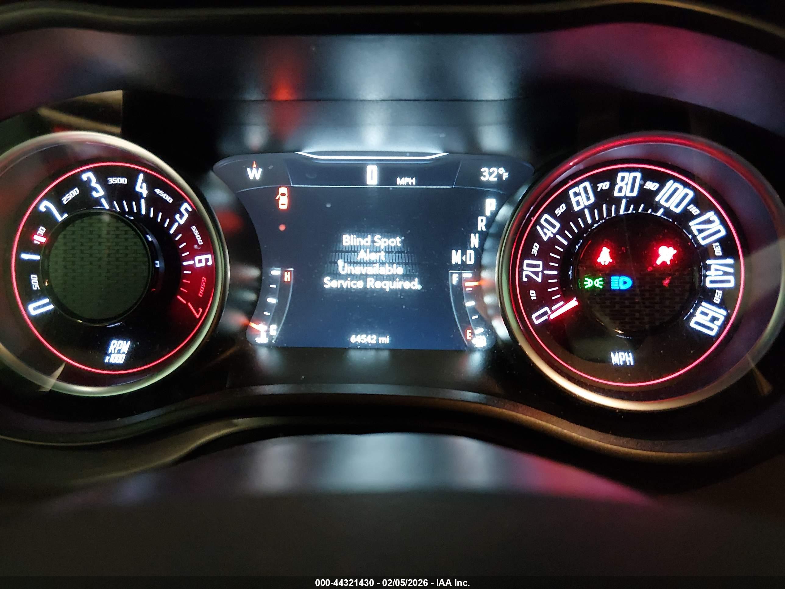DODGE CHALLENGER image 7