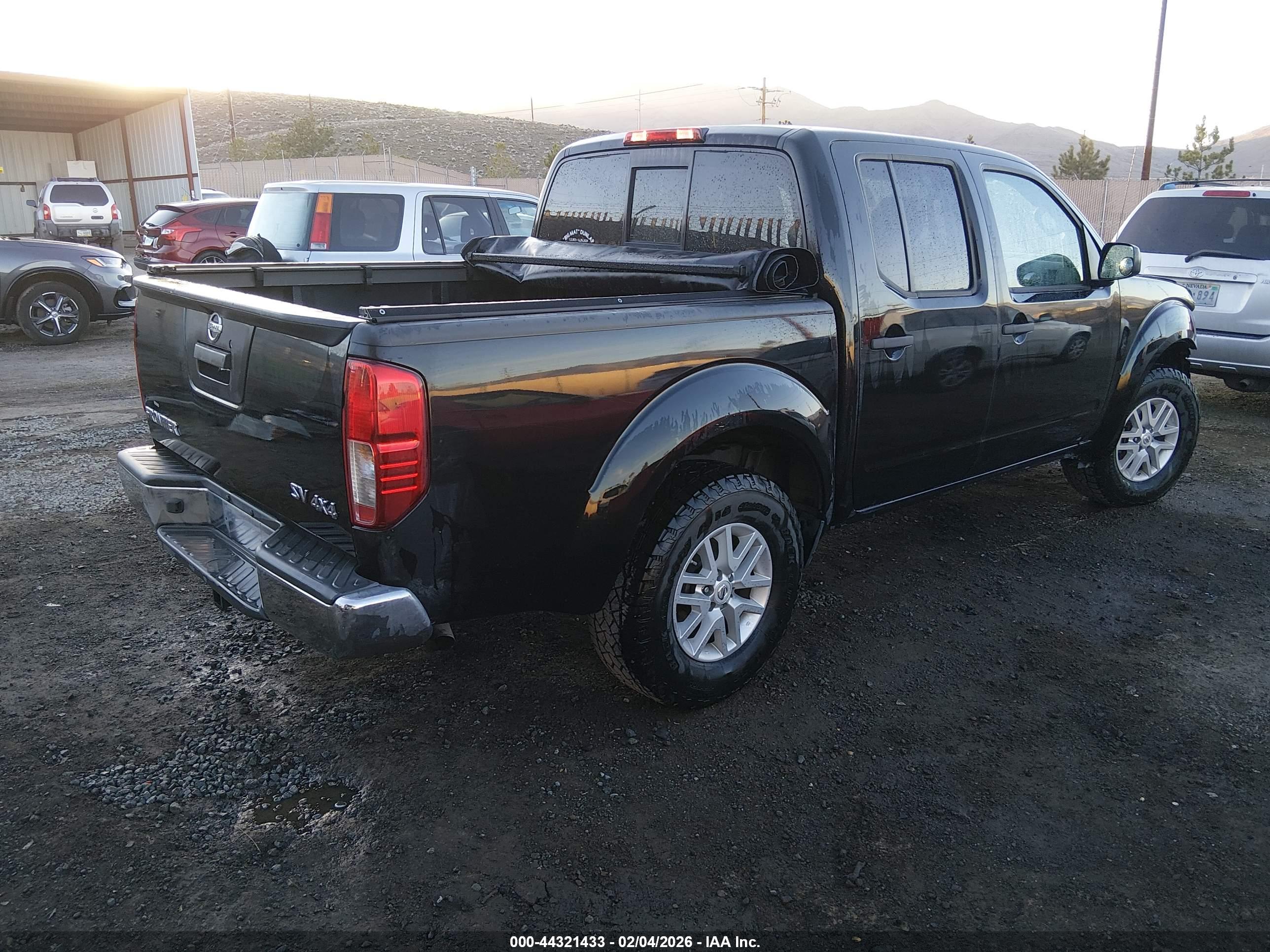 NISSAN FRONTIER image 4