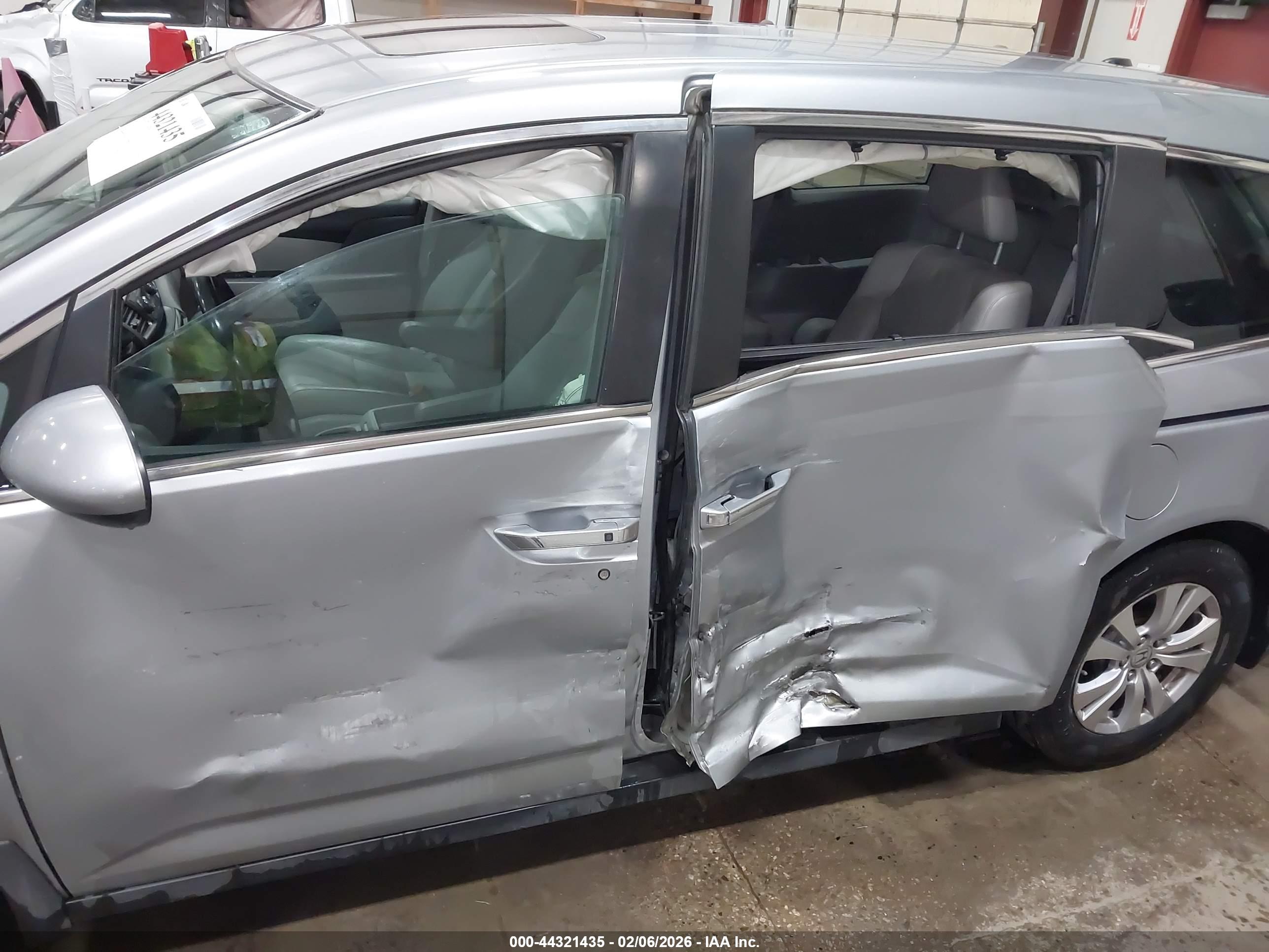 HONDA ODYSSEY image 6