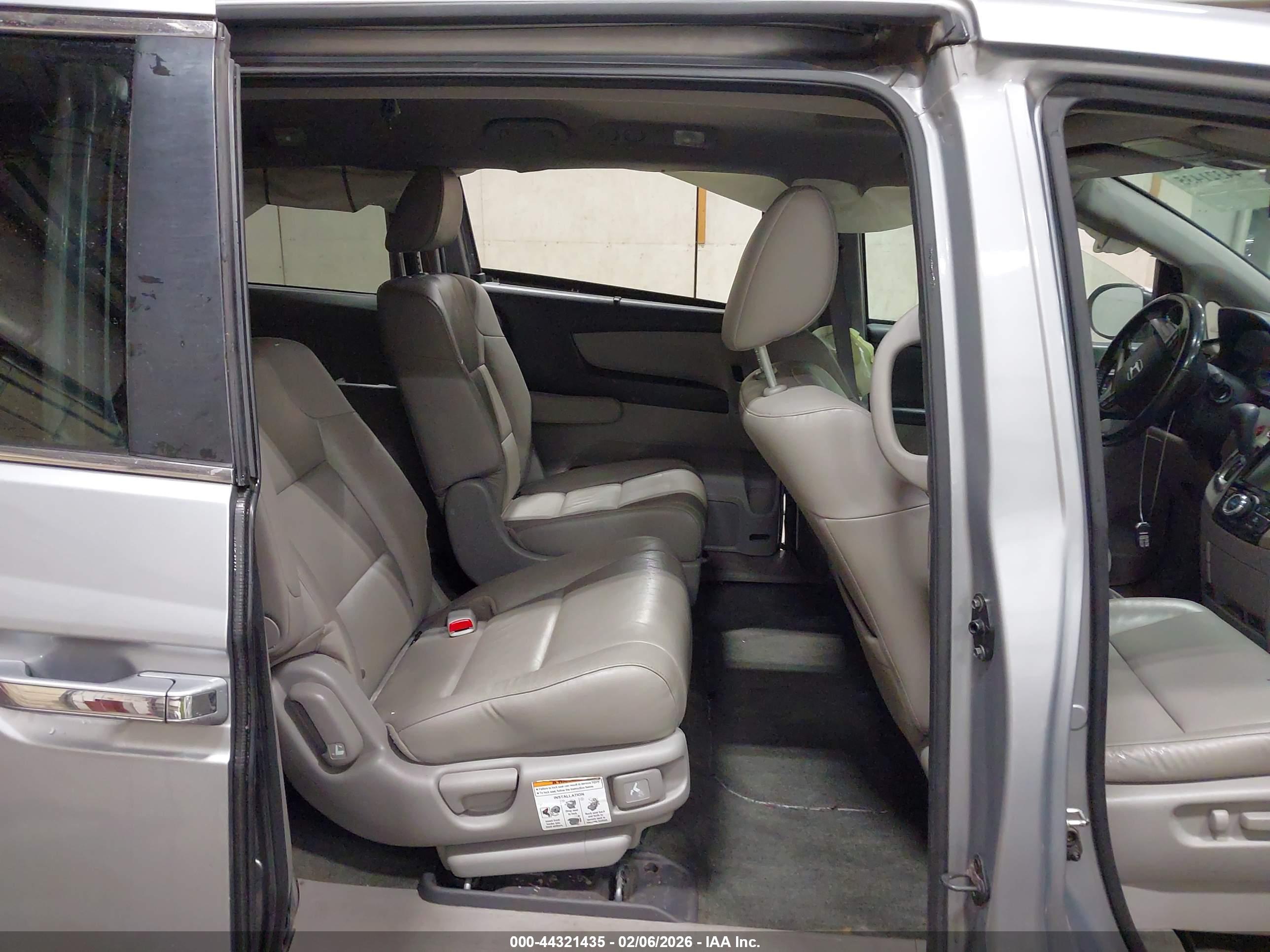 HONDA ODYSSEY image 8