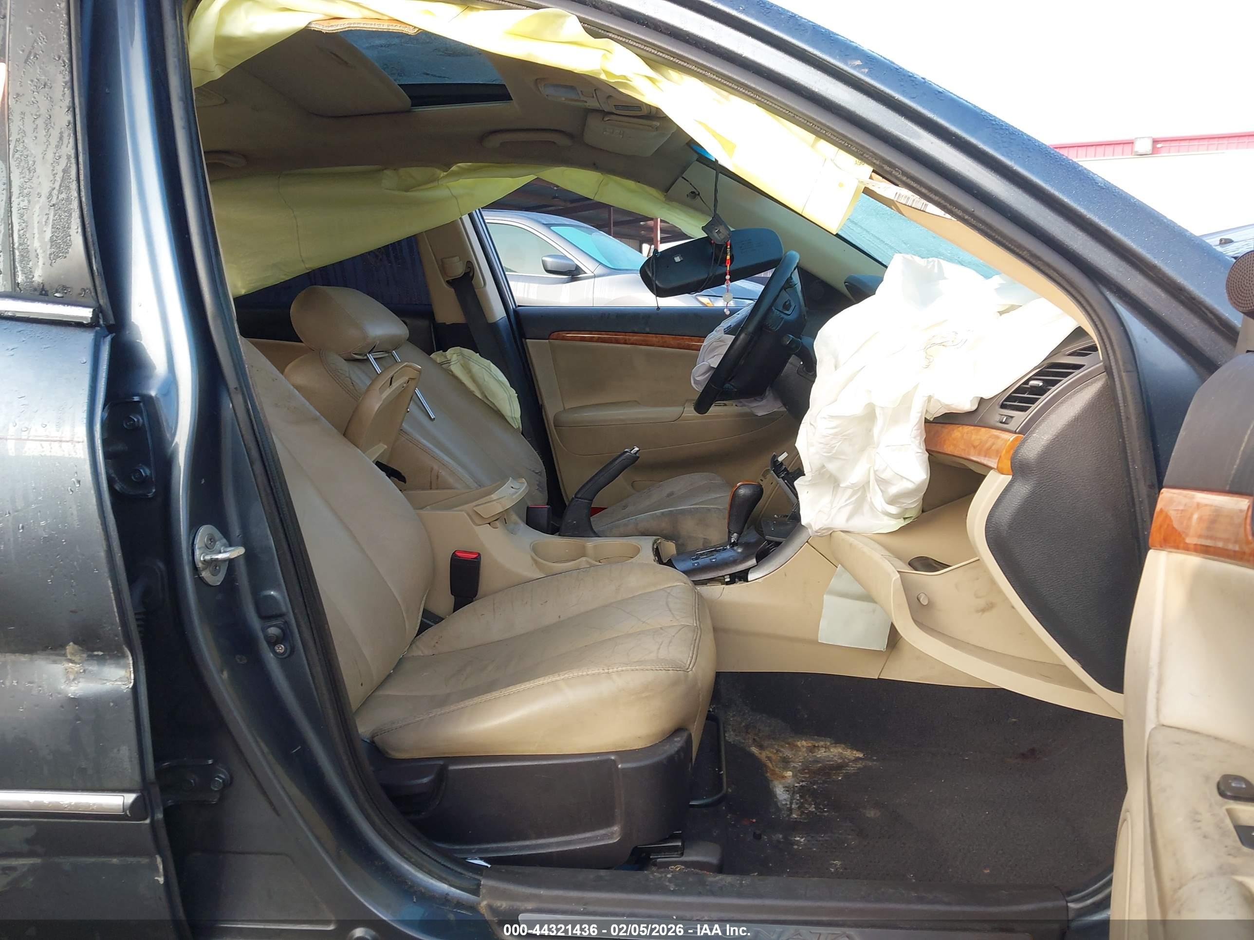 HYUNDAI SONATA image 5