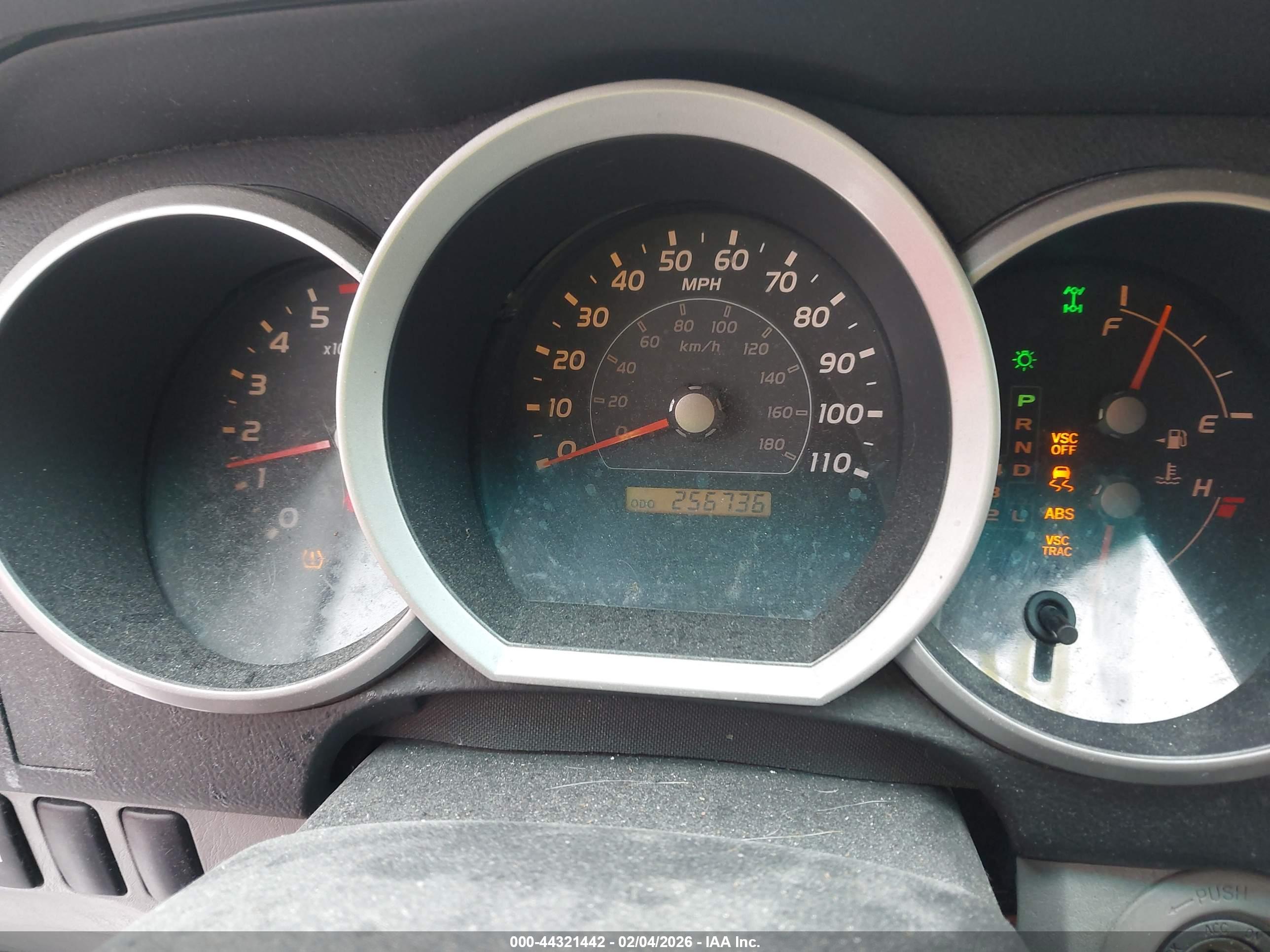 TOYOTA 4RUNNER image 7