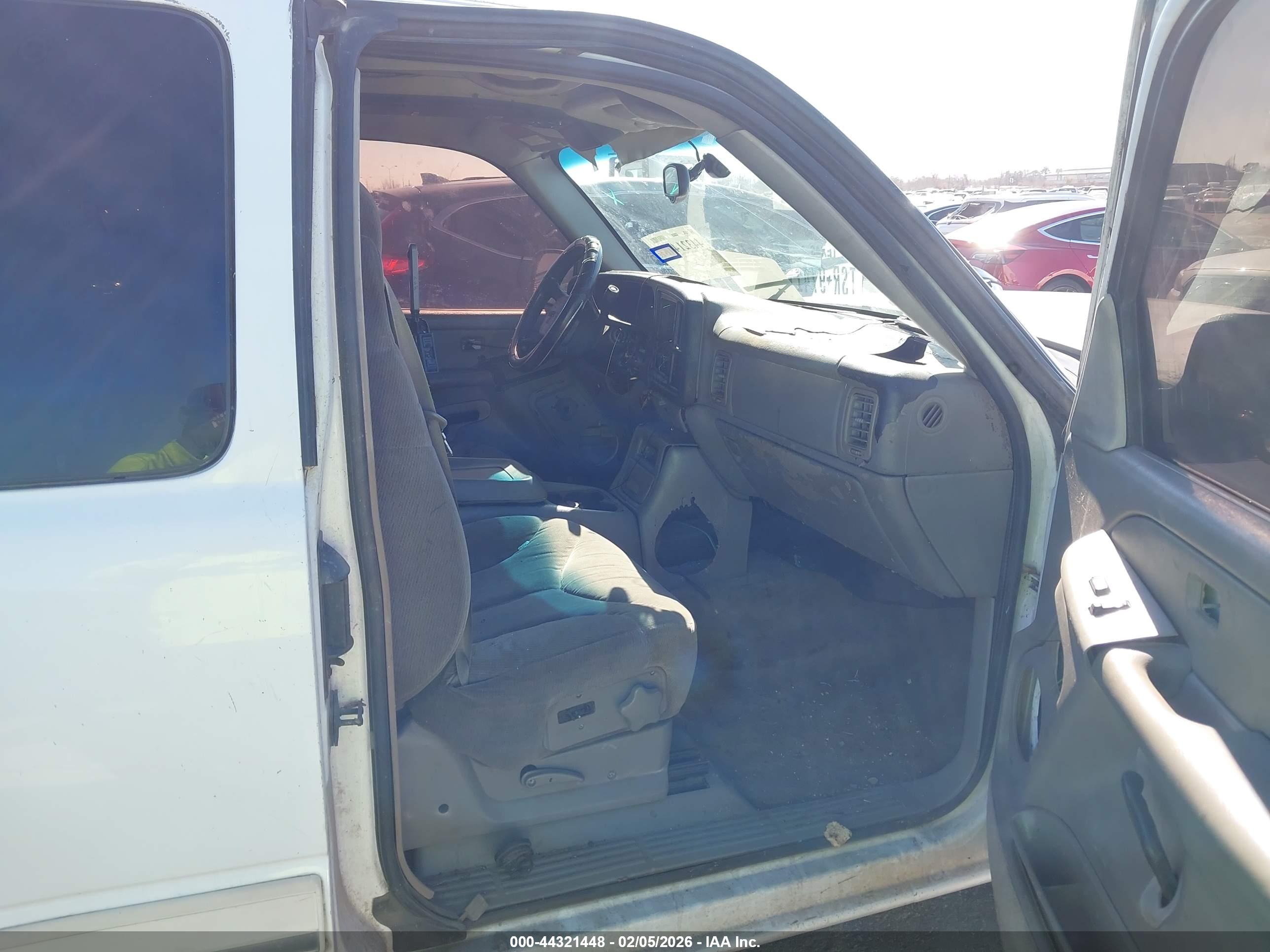 GMC SIERRA image 5