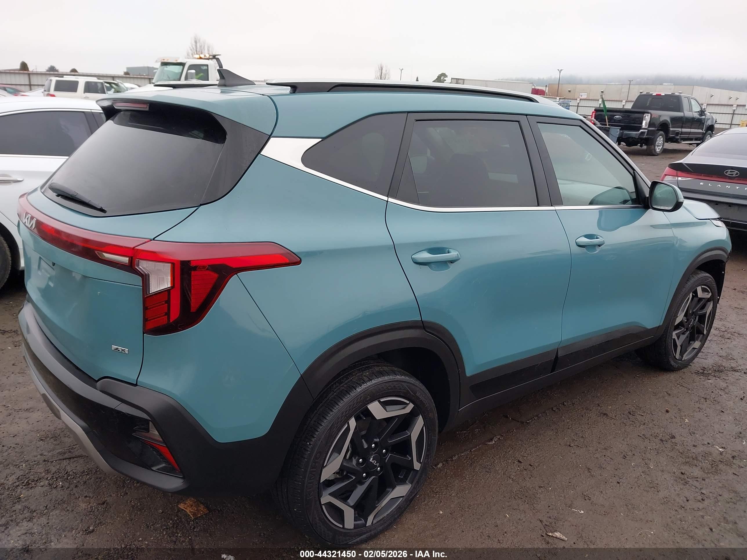 KIA SELTOS image 4